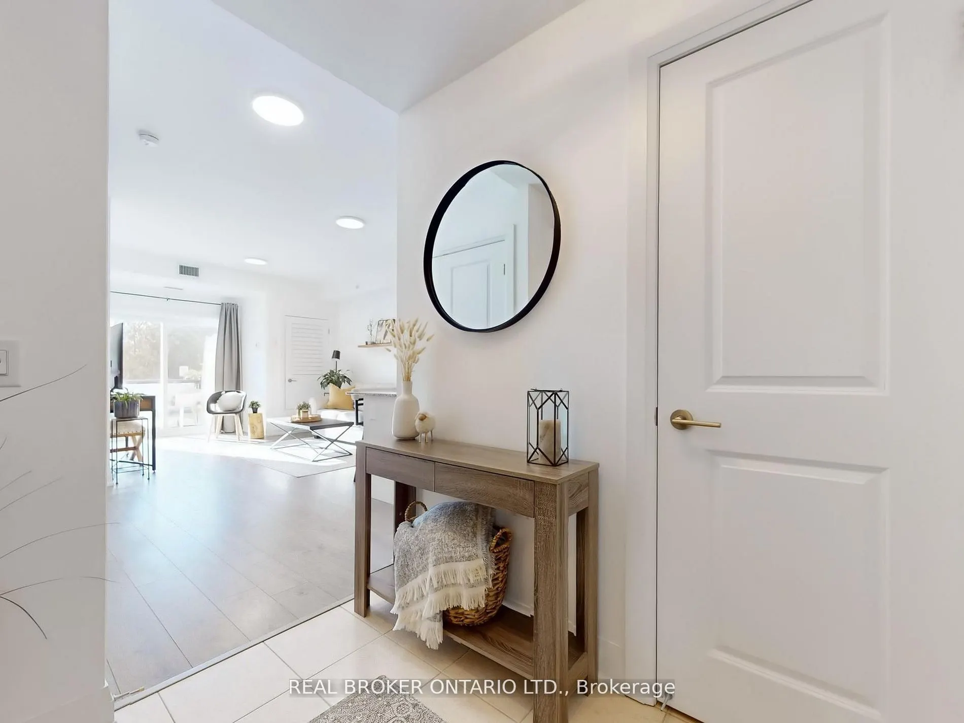 481 Rupert Avenue #122