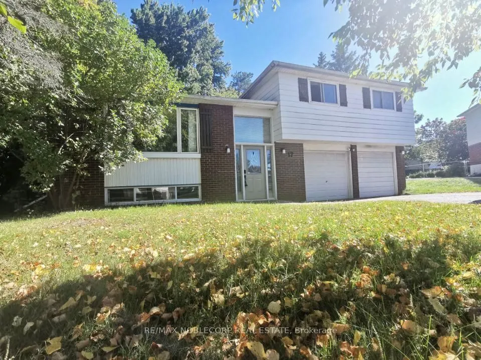 17 Larkdale Crescent