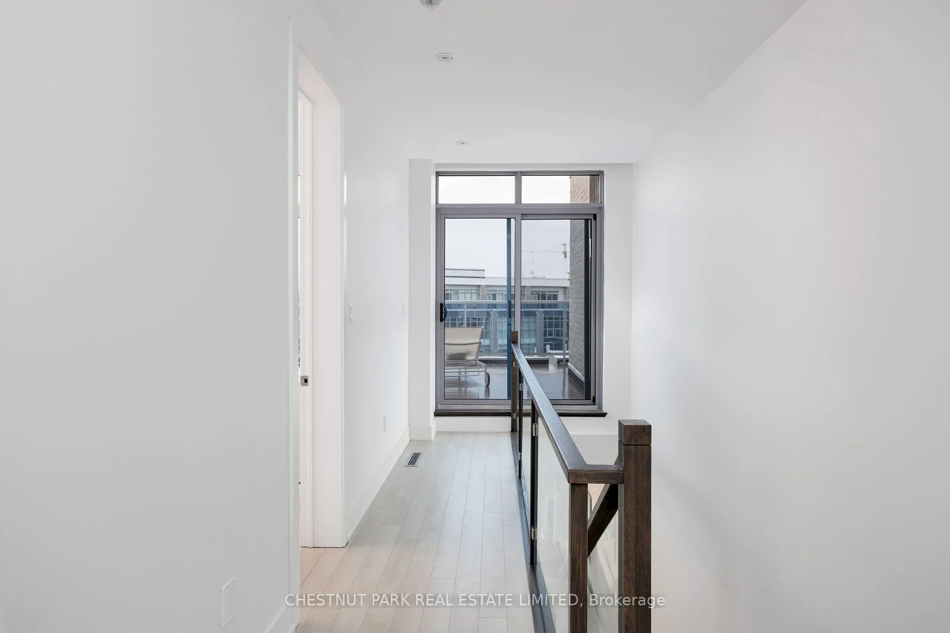 3718 Mangusta Court