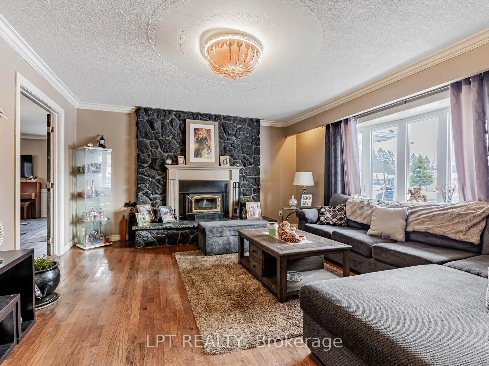 28 Main Street