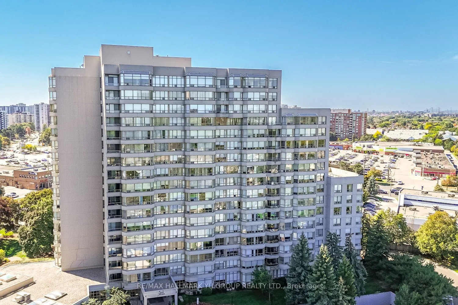 7 Townsgate Drive #1203