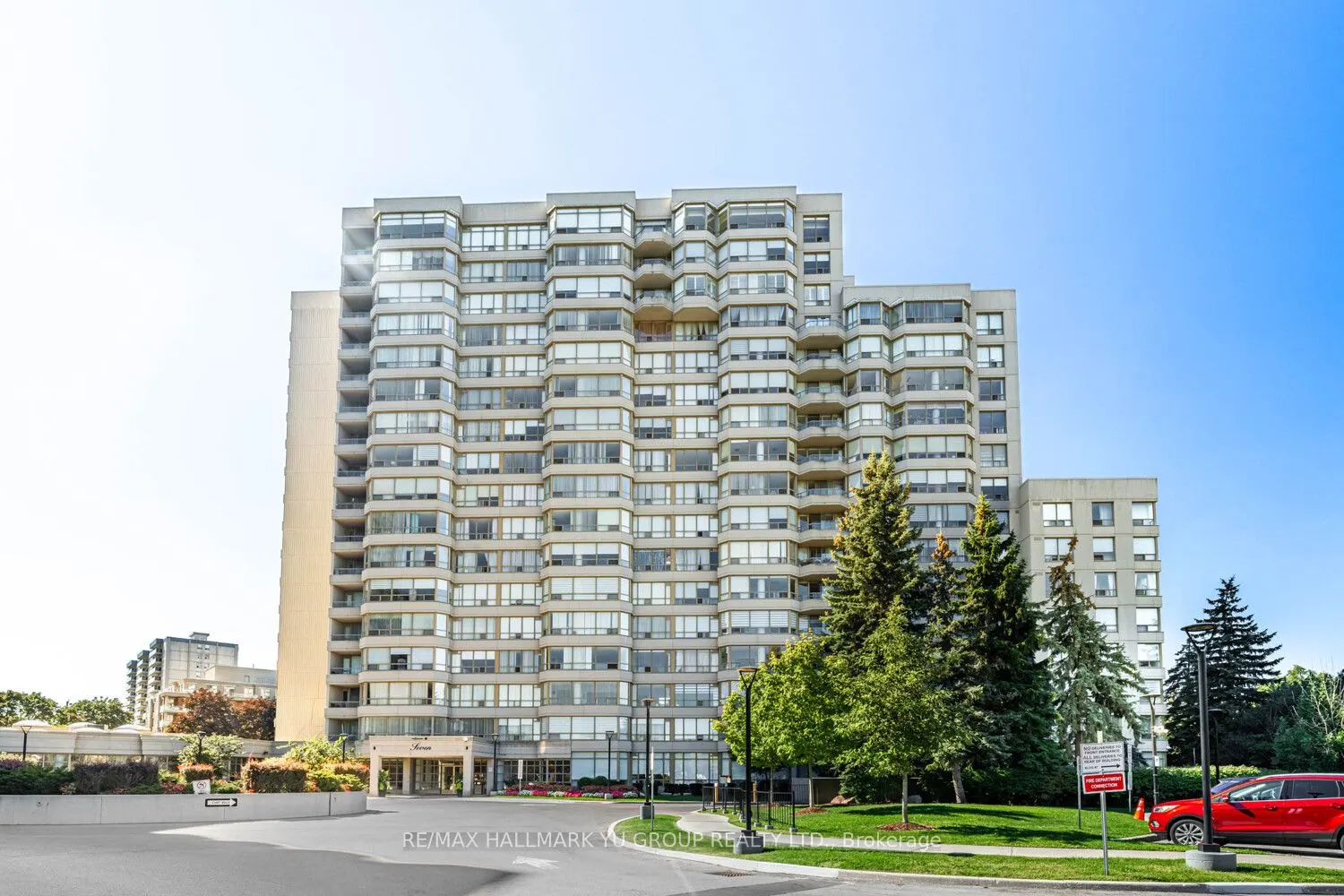 7 Townsgate Drive #1203