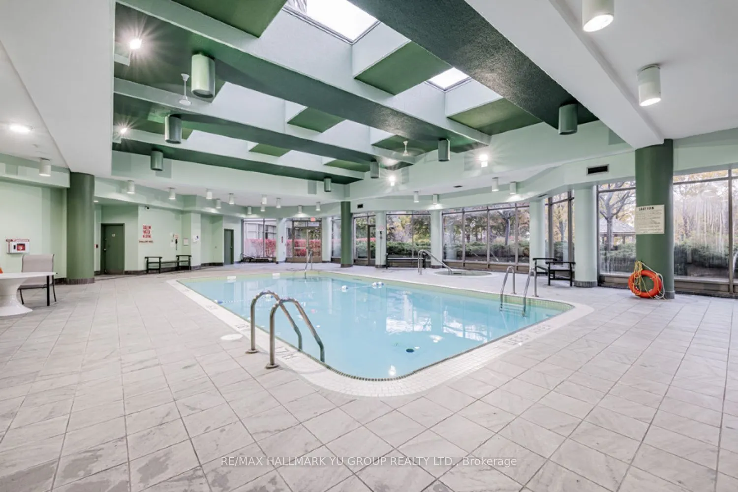 7 Townsgate Drive #1203