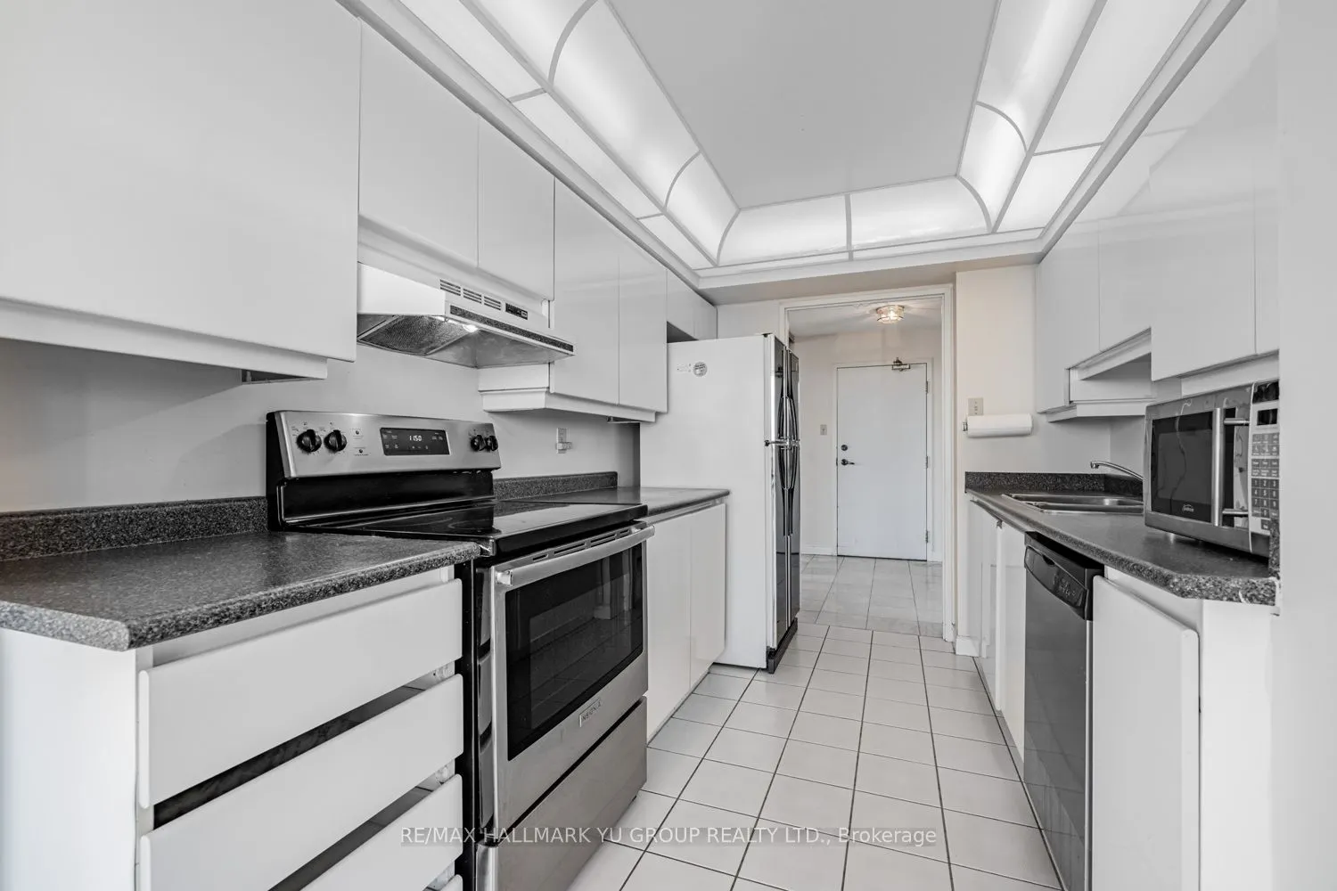 7 Townsgate Drive #1203