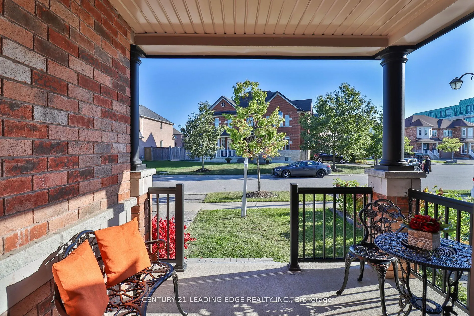 15 Robertdale Court