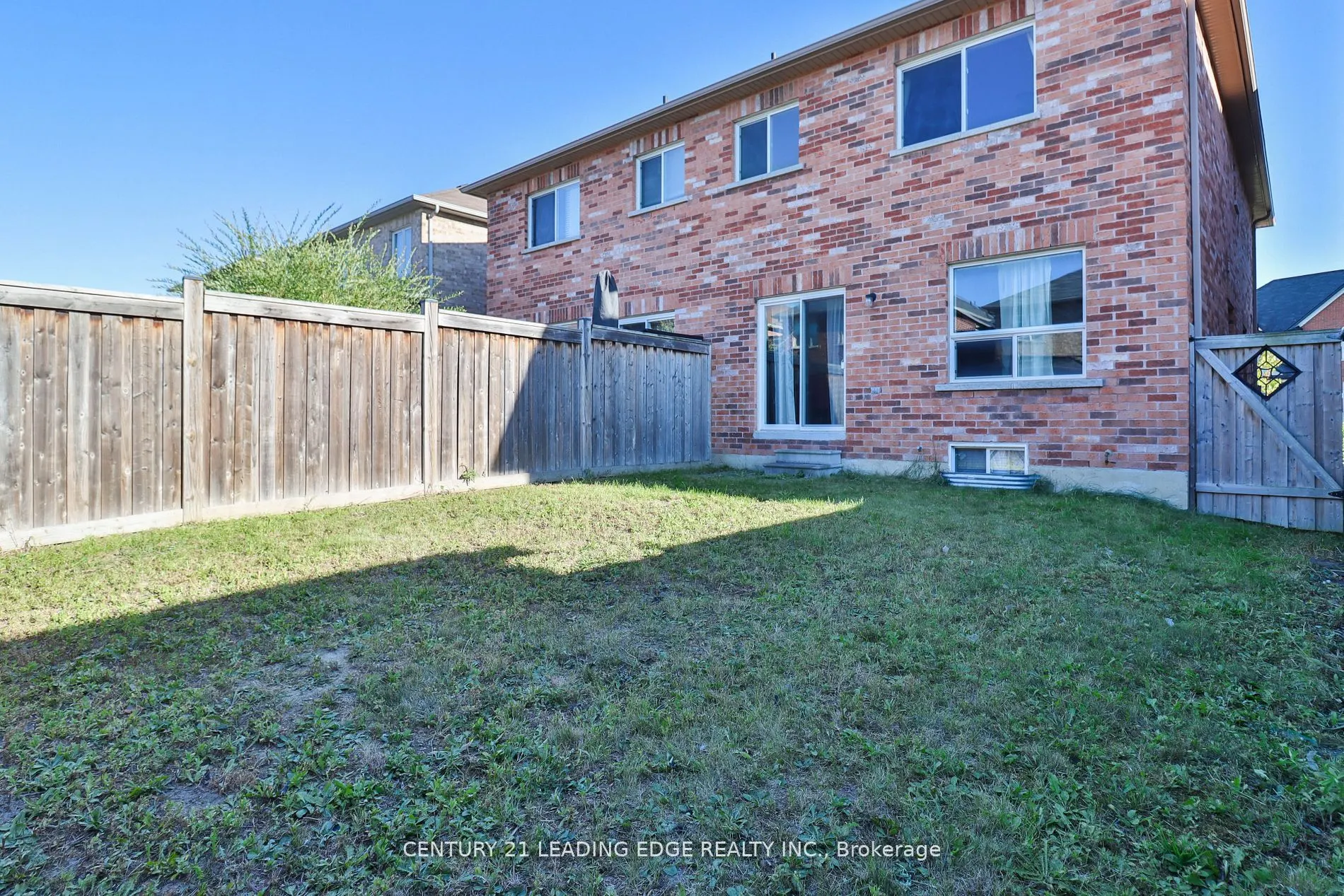 15 Robertdale Court