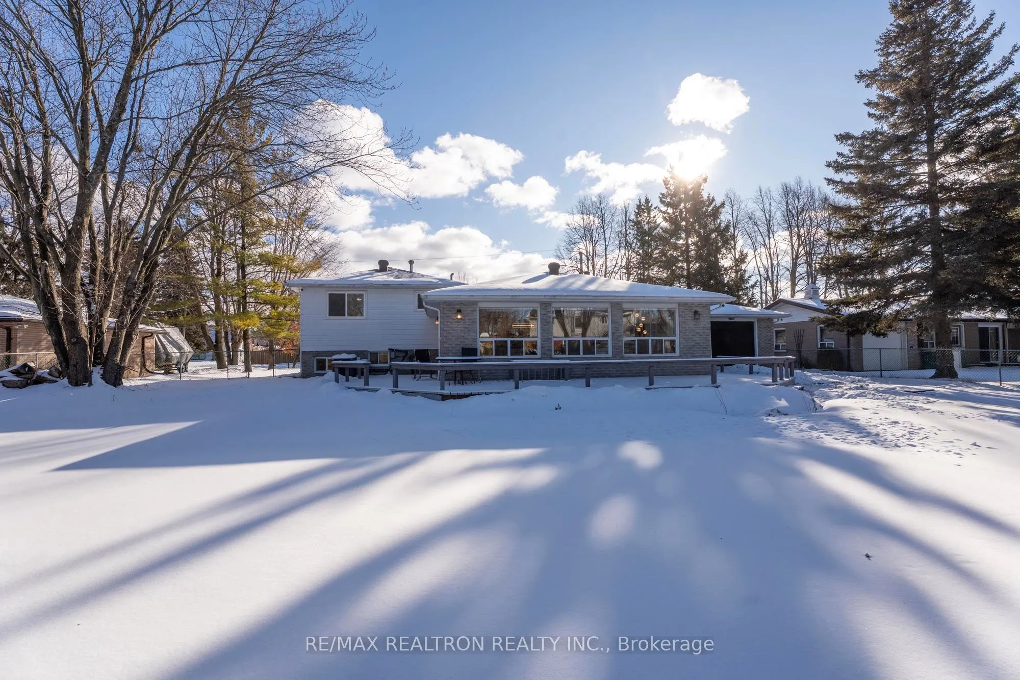 66 Lakeland Crescent