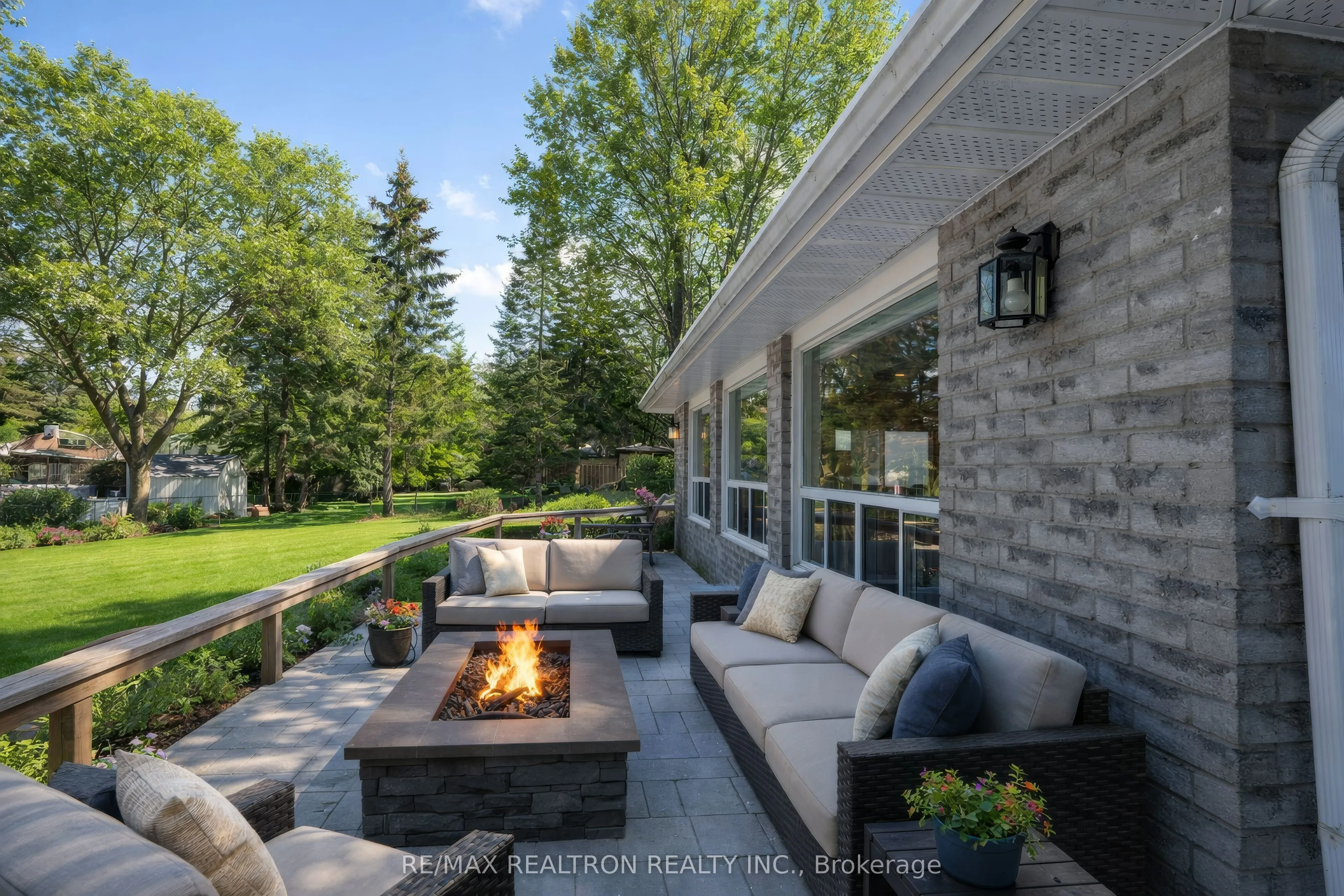 66 Lakeland Crescent