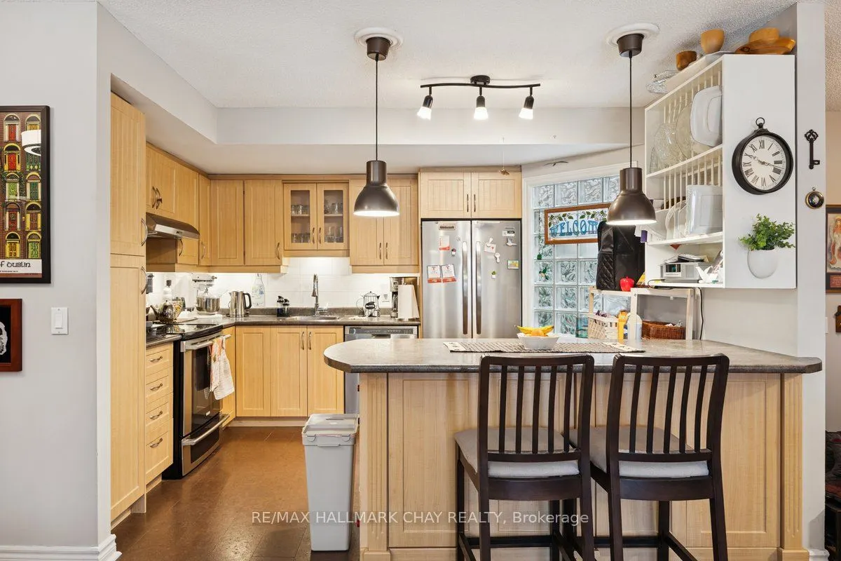 77 Mill Street E #2