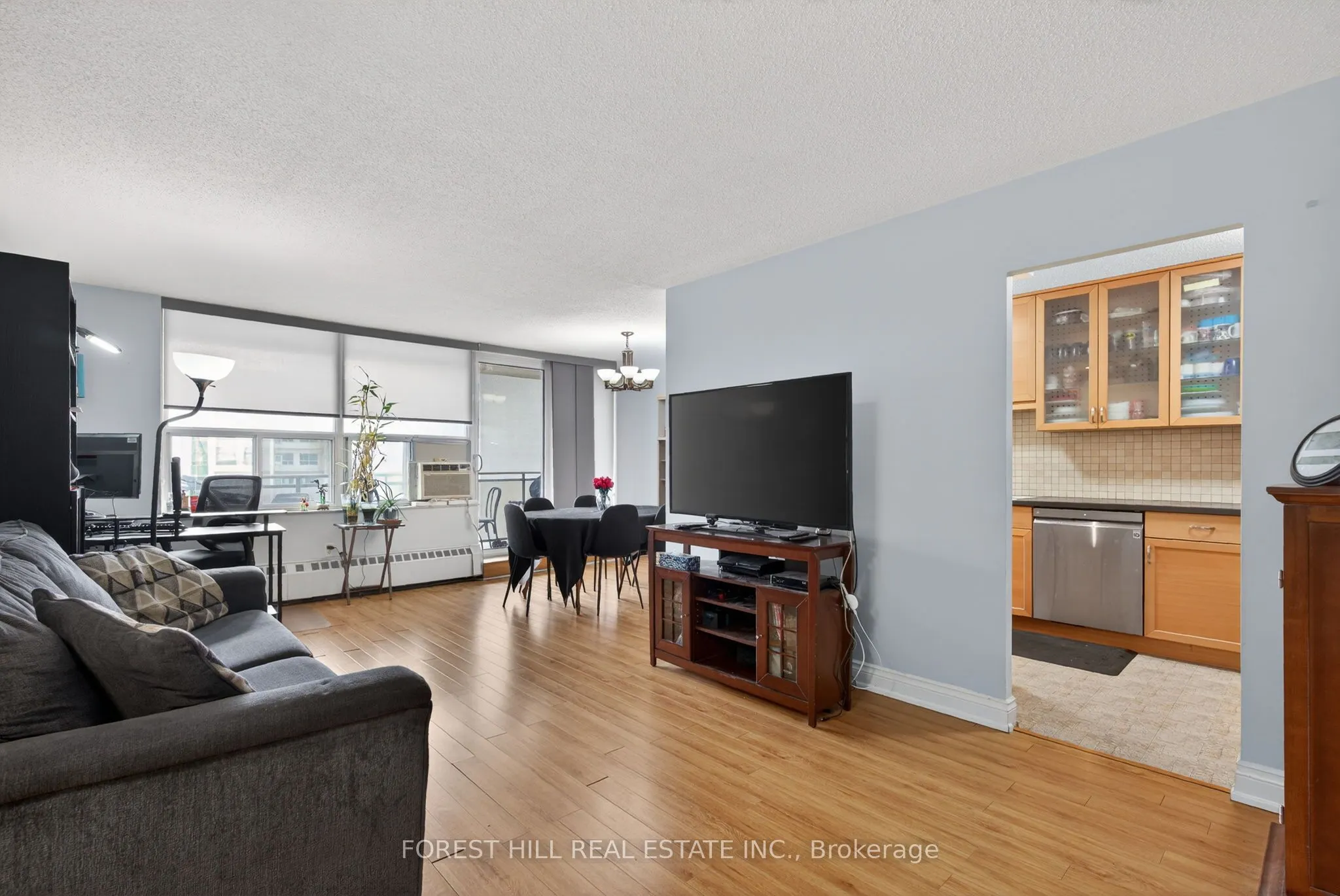 180 DUDLEY Avenue #302
