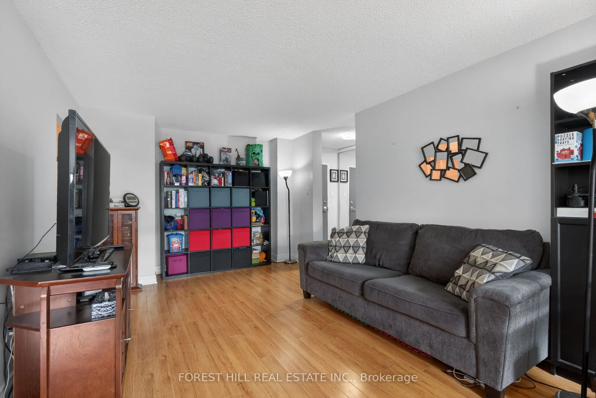 180 DUDLEY Avenue #302