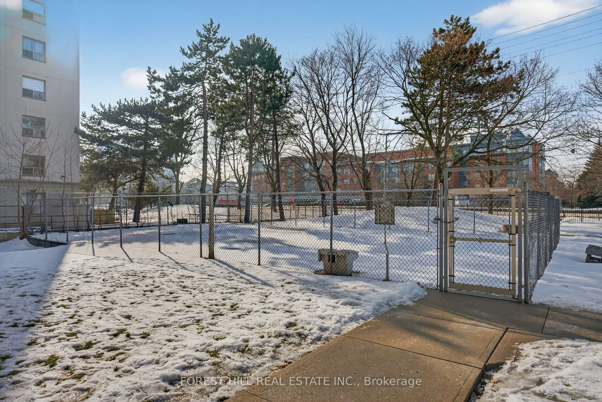 180 DUDLEY Avenue #302