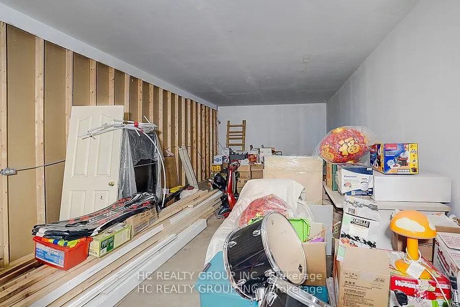 22334 Woodbine Avenue