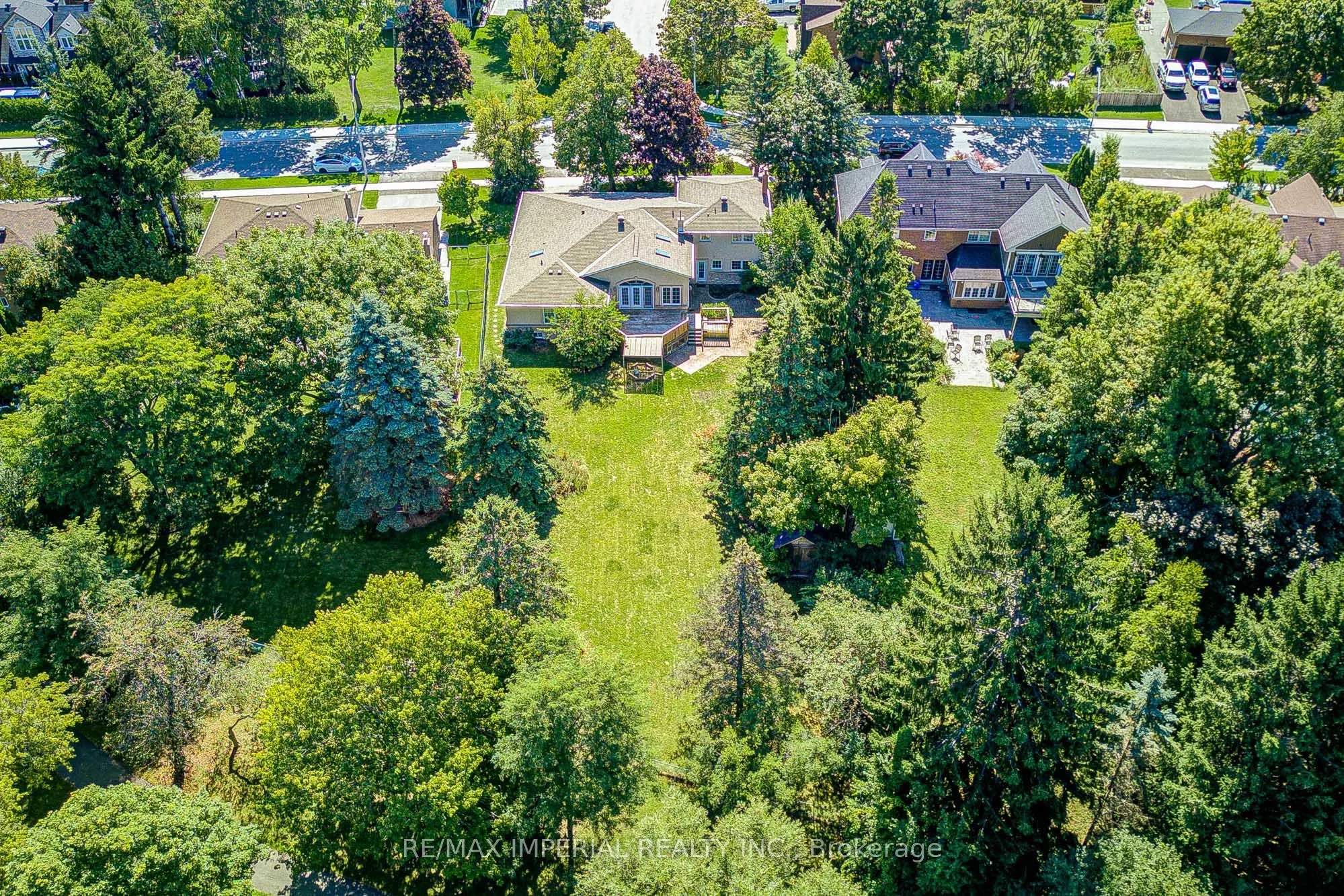 20 Blackforest Drive