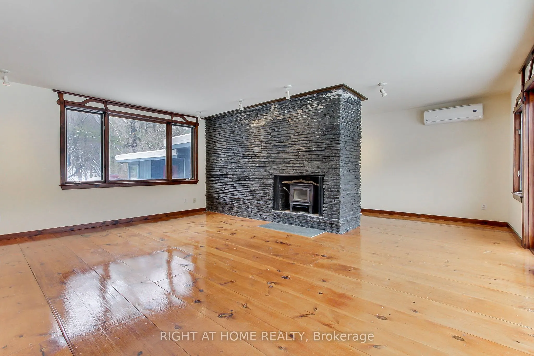 115 Valley Road