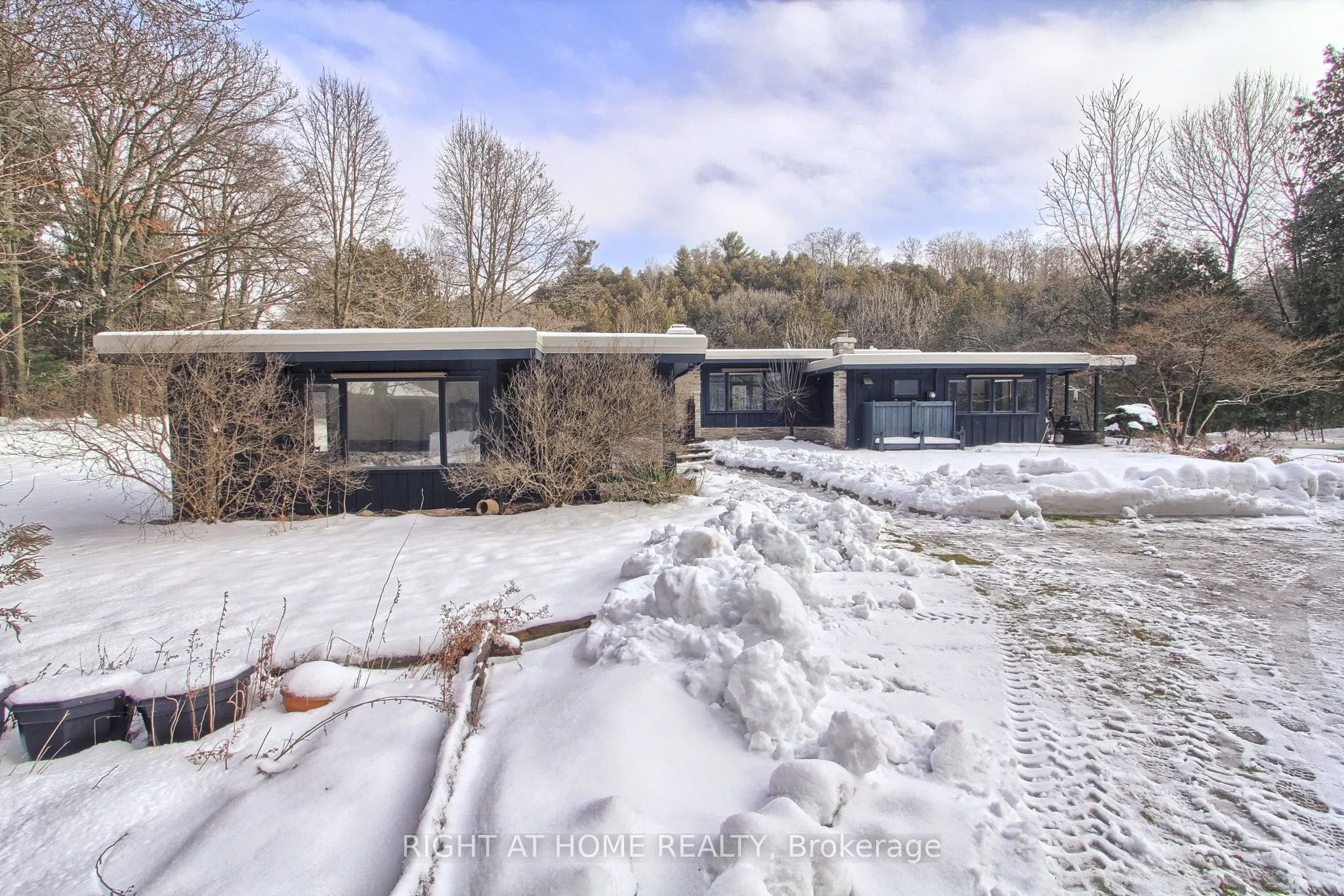 115 Valley Road