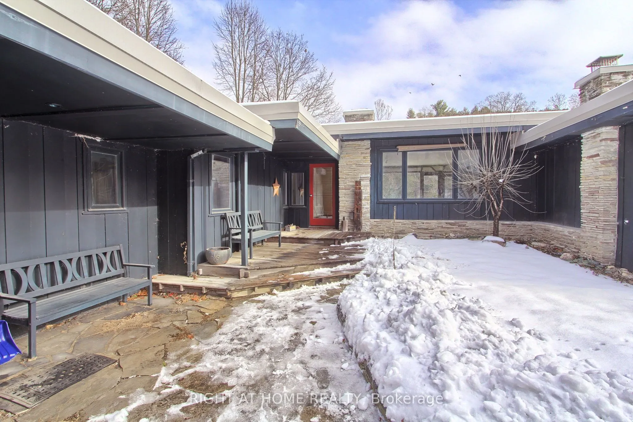 115 Valley Road