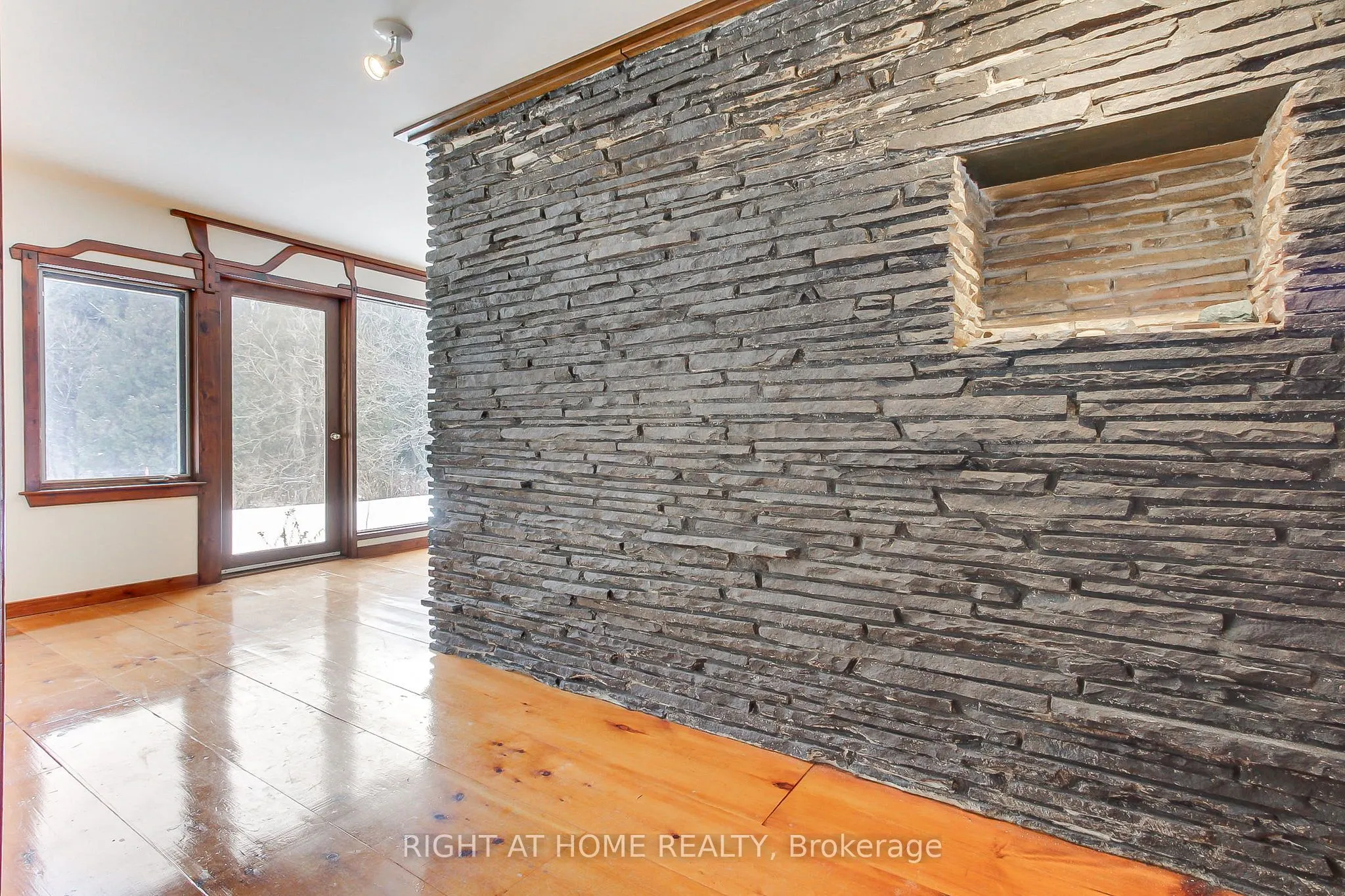 115 Valley Road