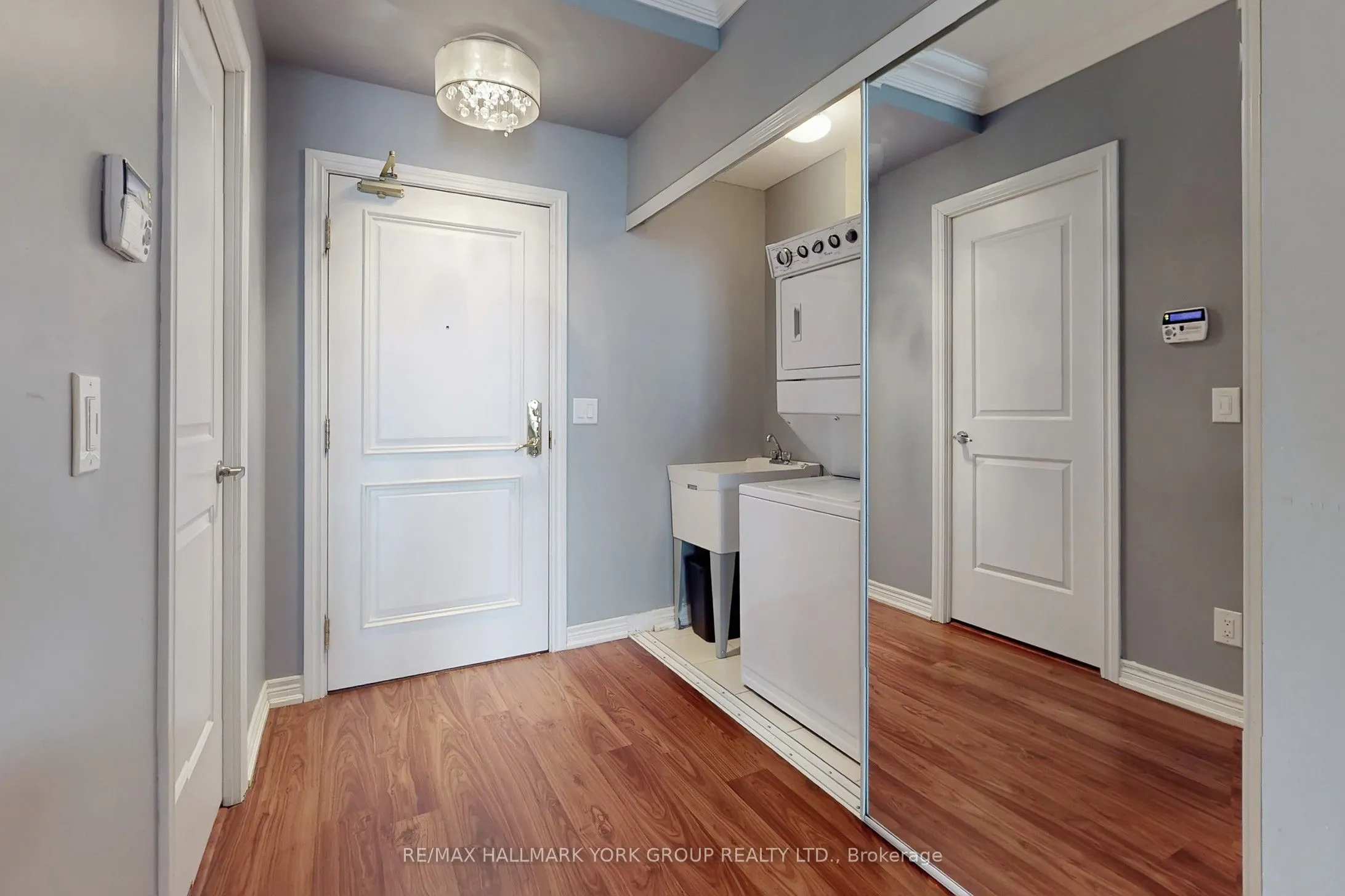 9245 Jane Street #1601