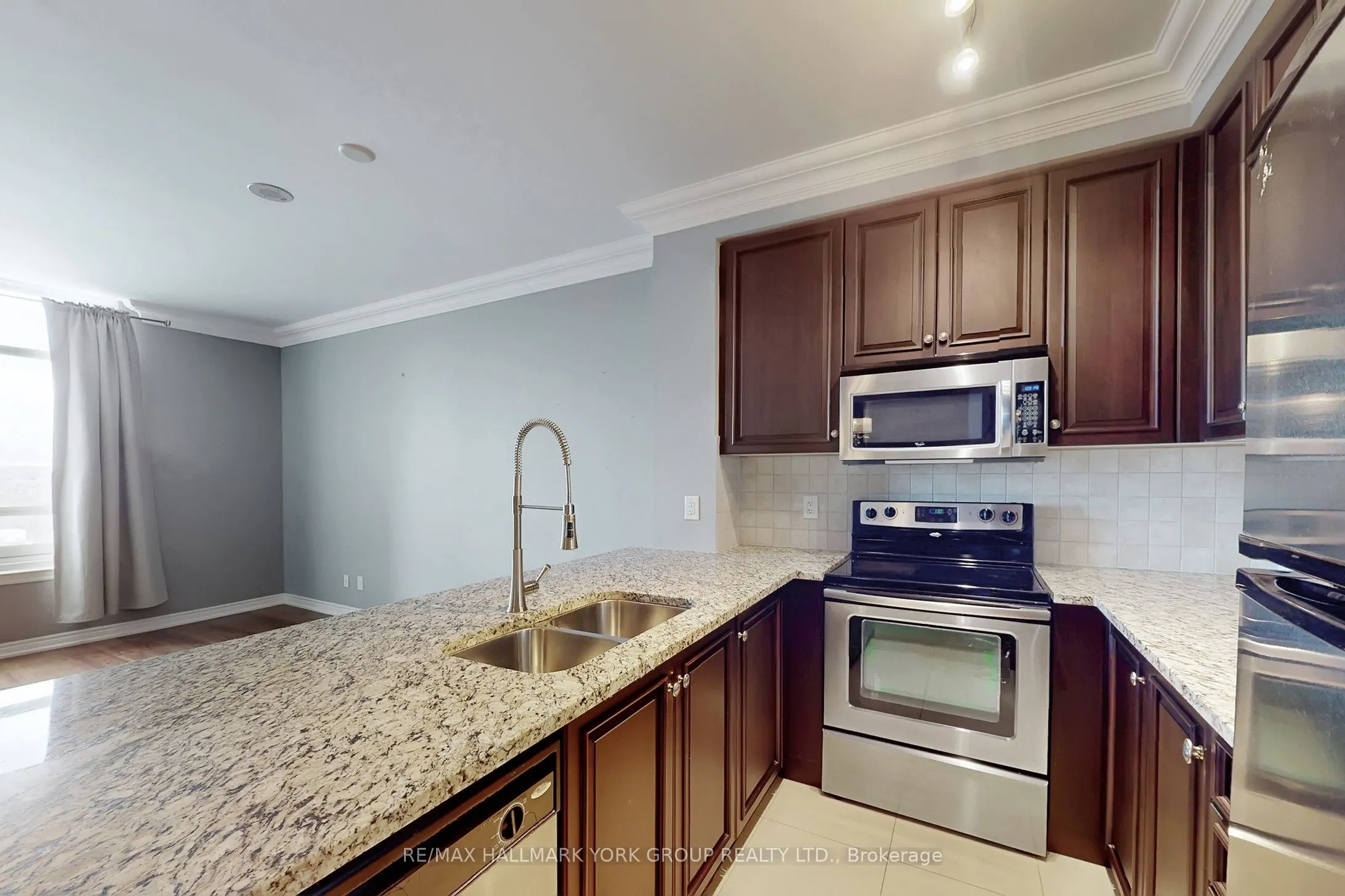 9245 Jane Street #1601
