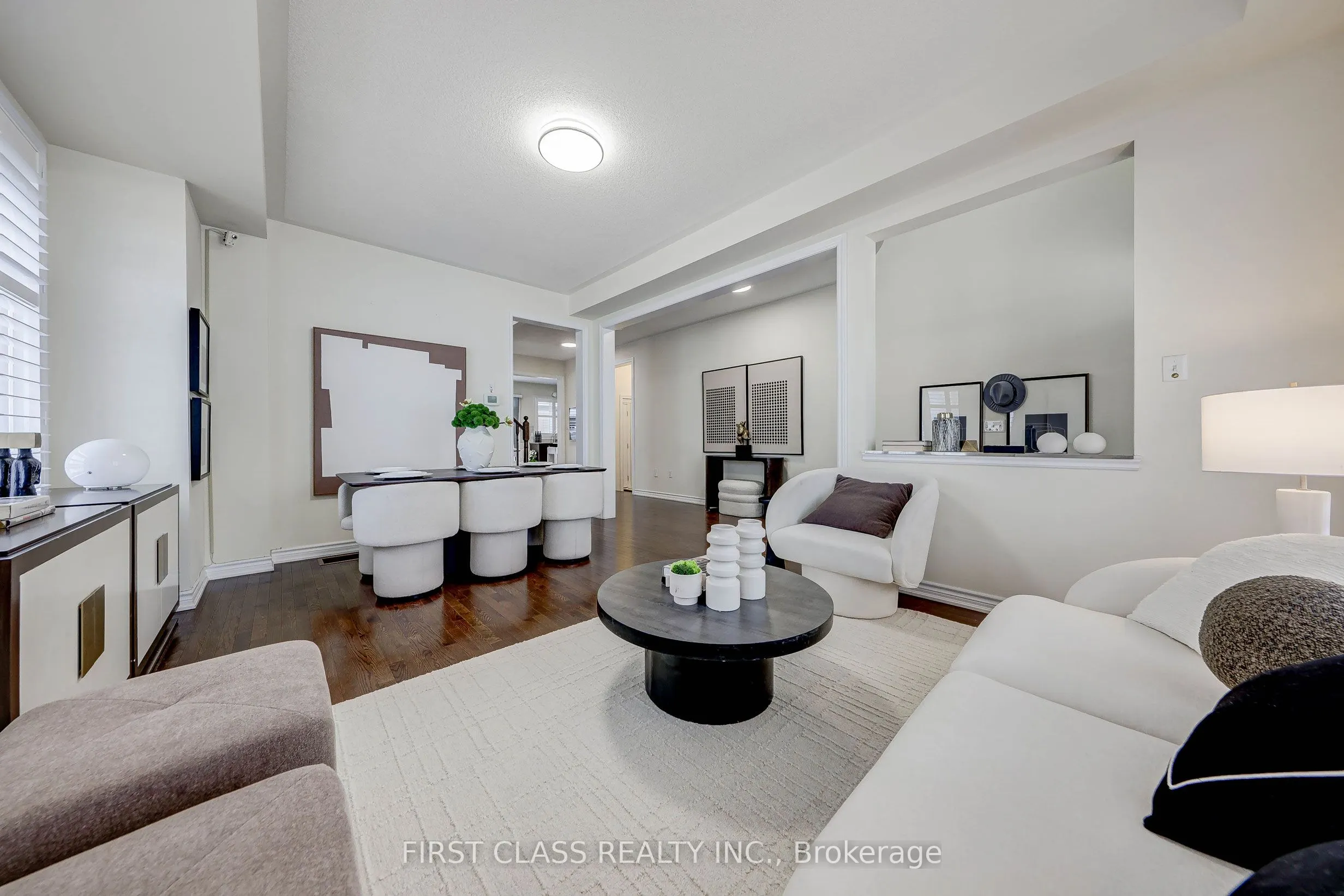 2 James Parrott Avenue