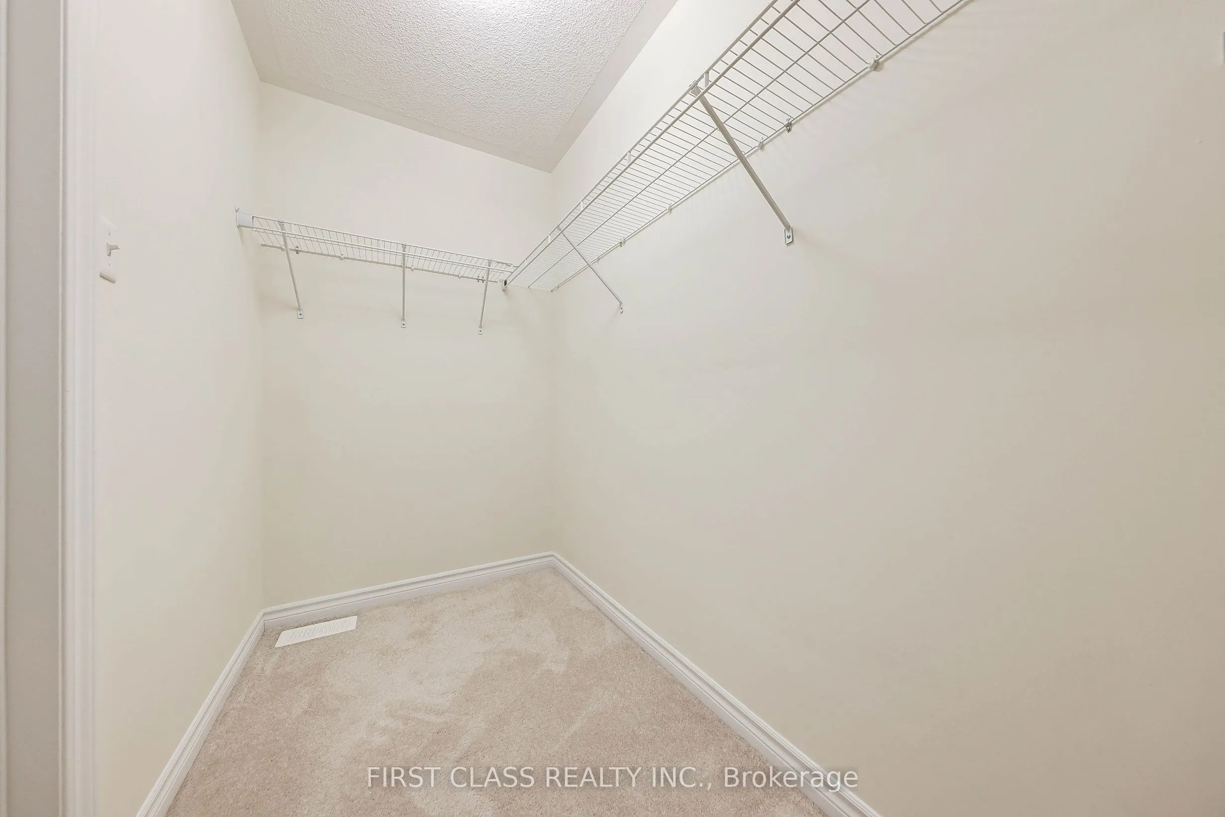 2 James Parrott Avenue