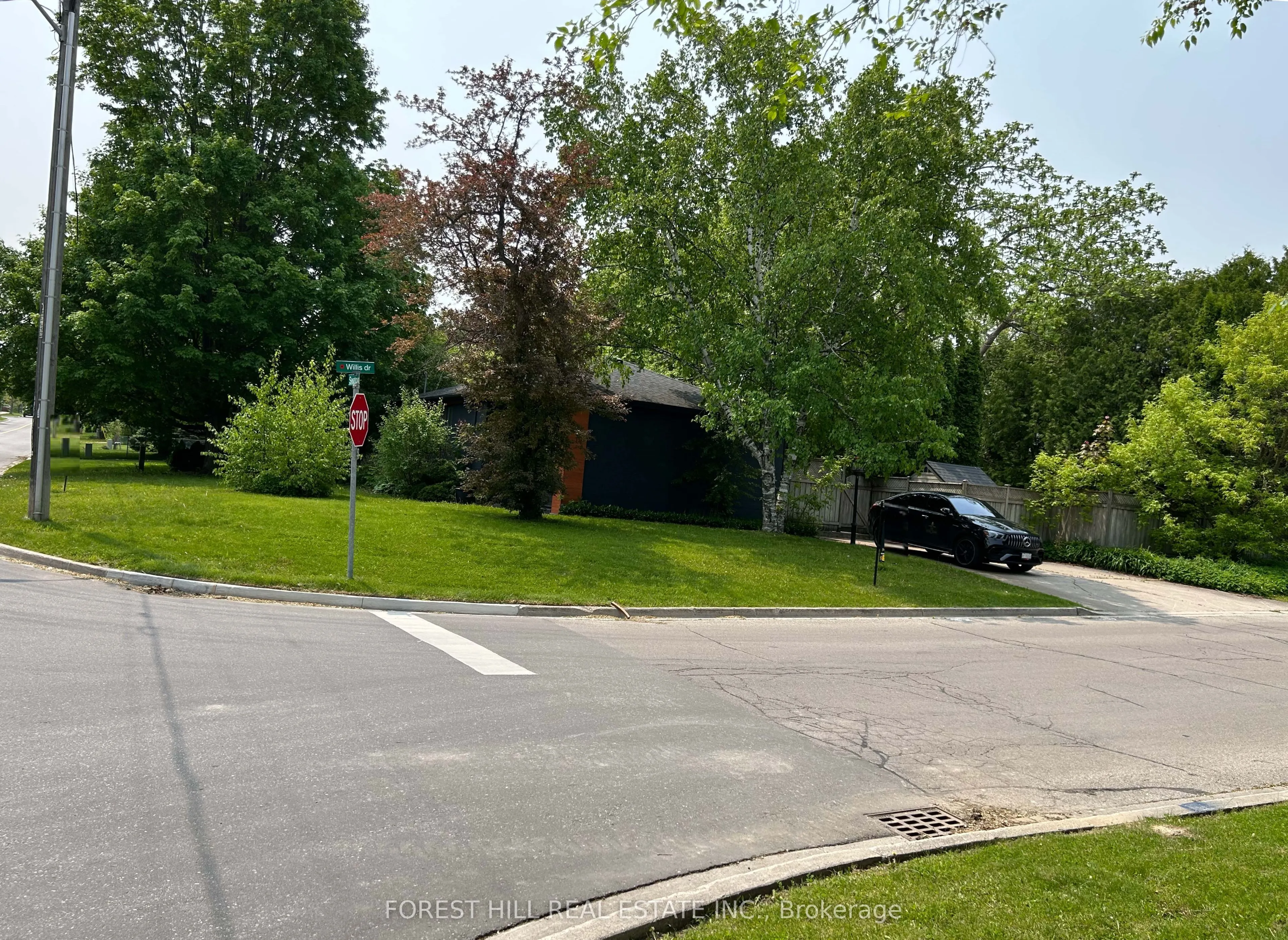 1 Willis Drive
