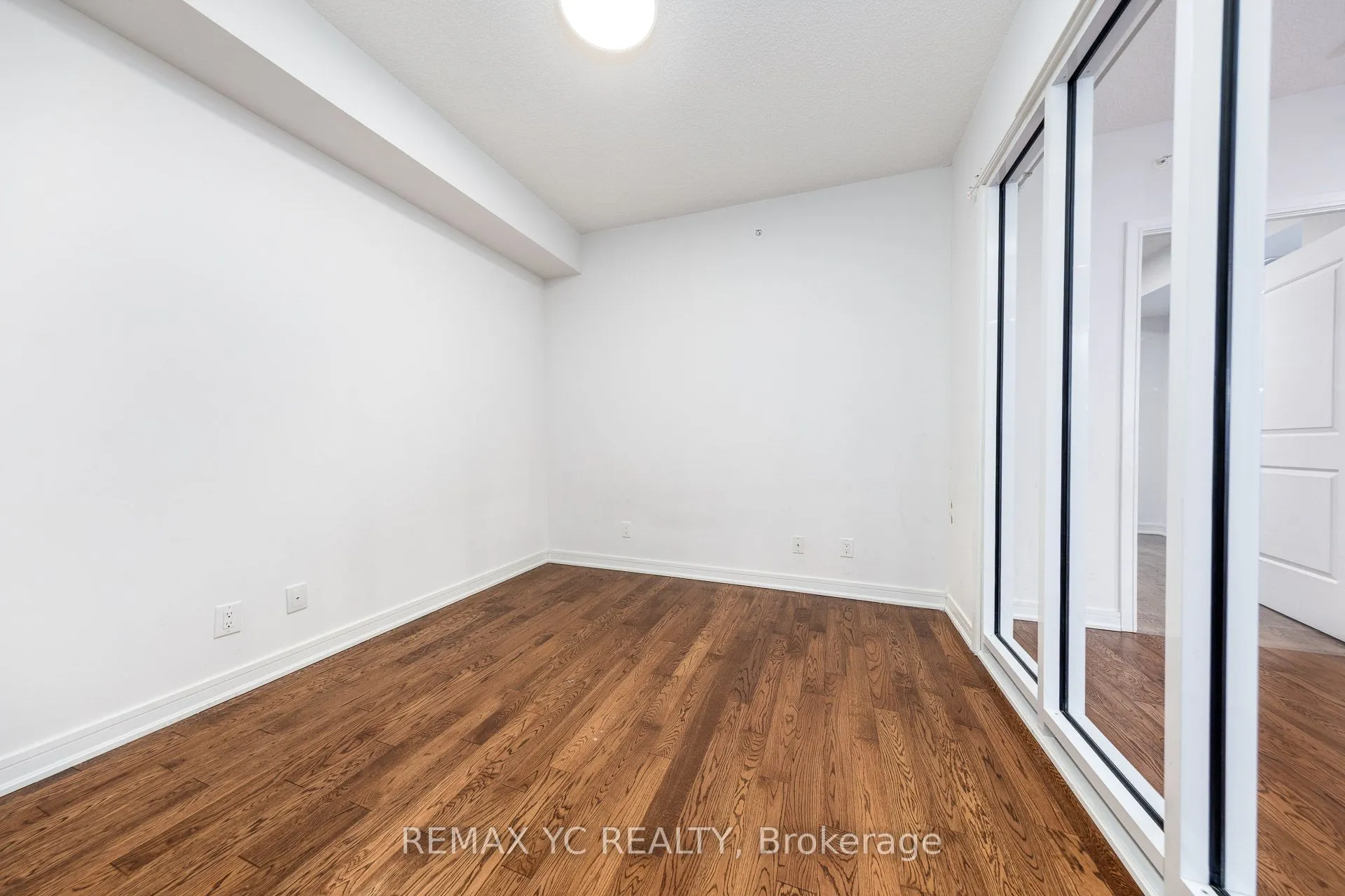 9191 Yonge Street #201