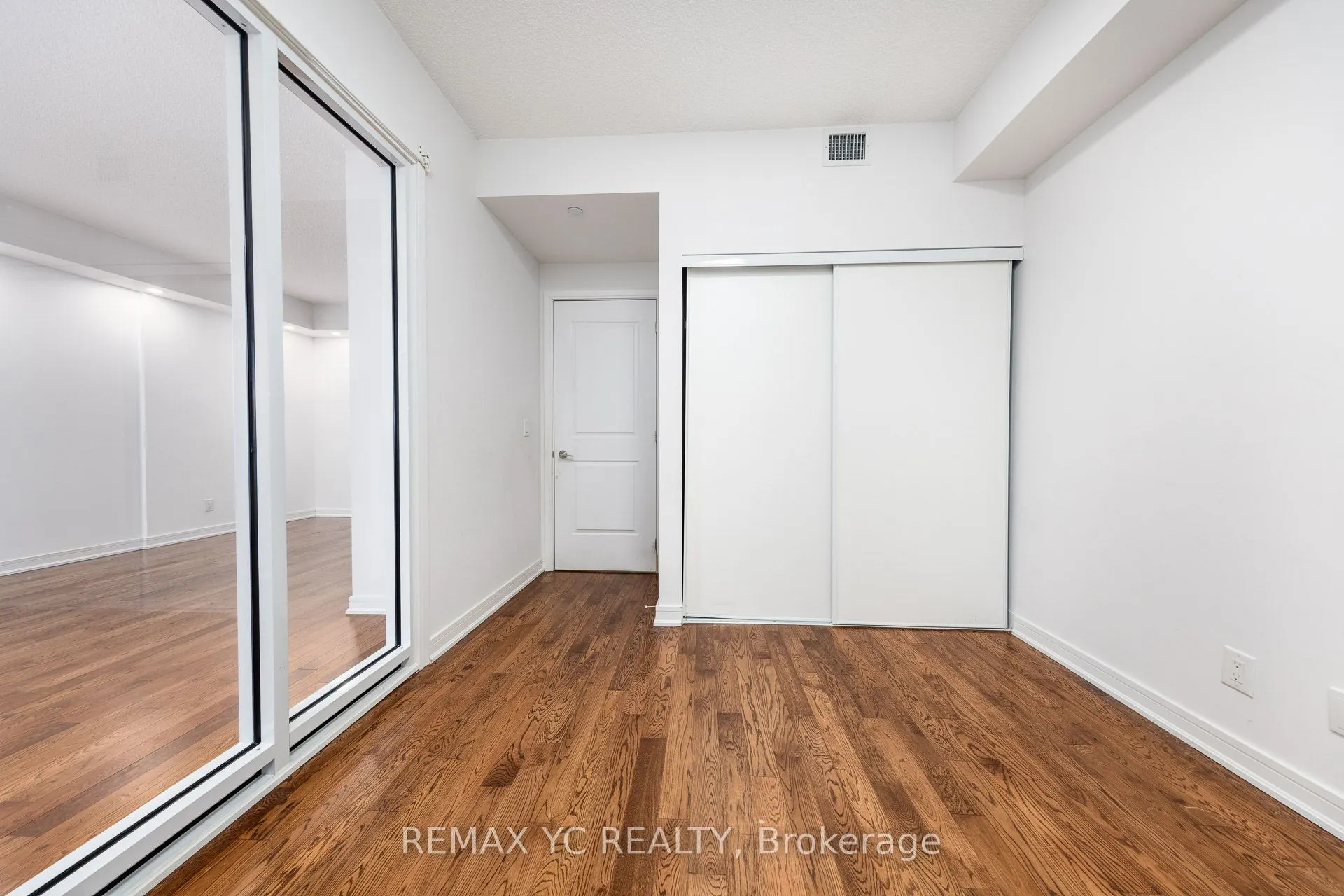 9191 Yonge Street #201