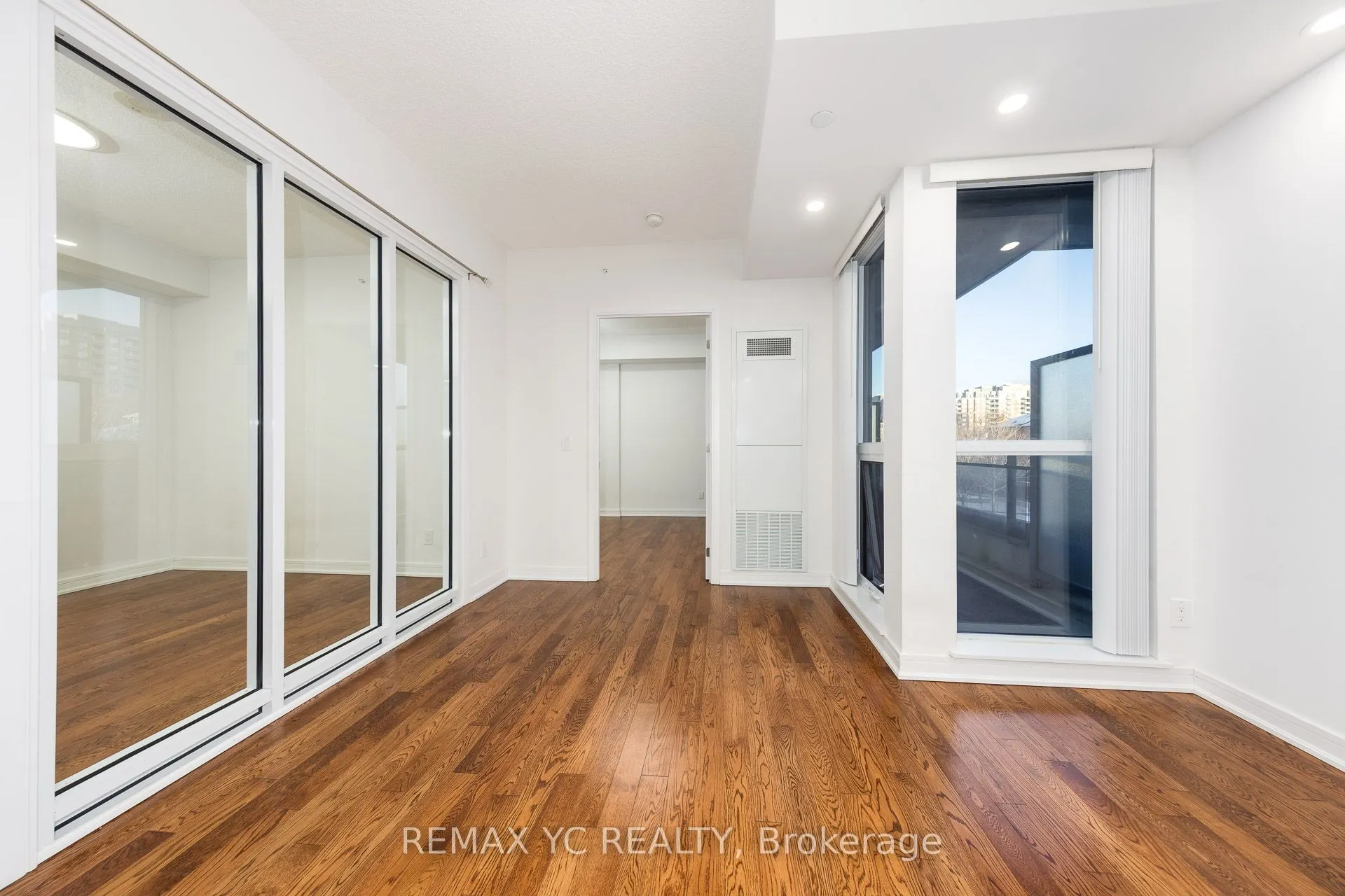 9191 Yonge Street #201