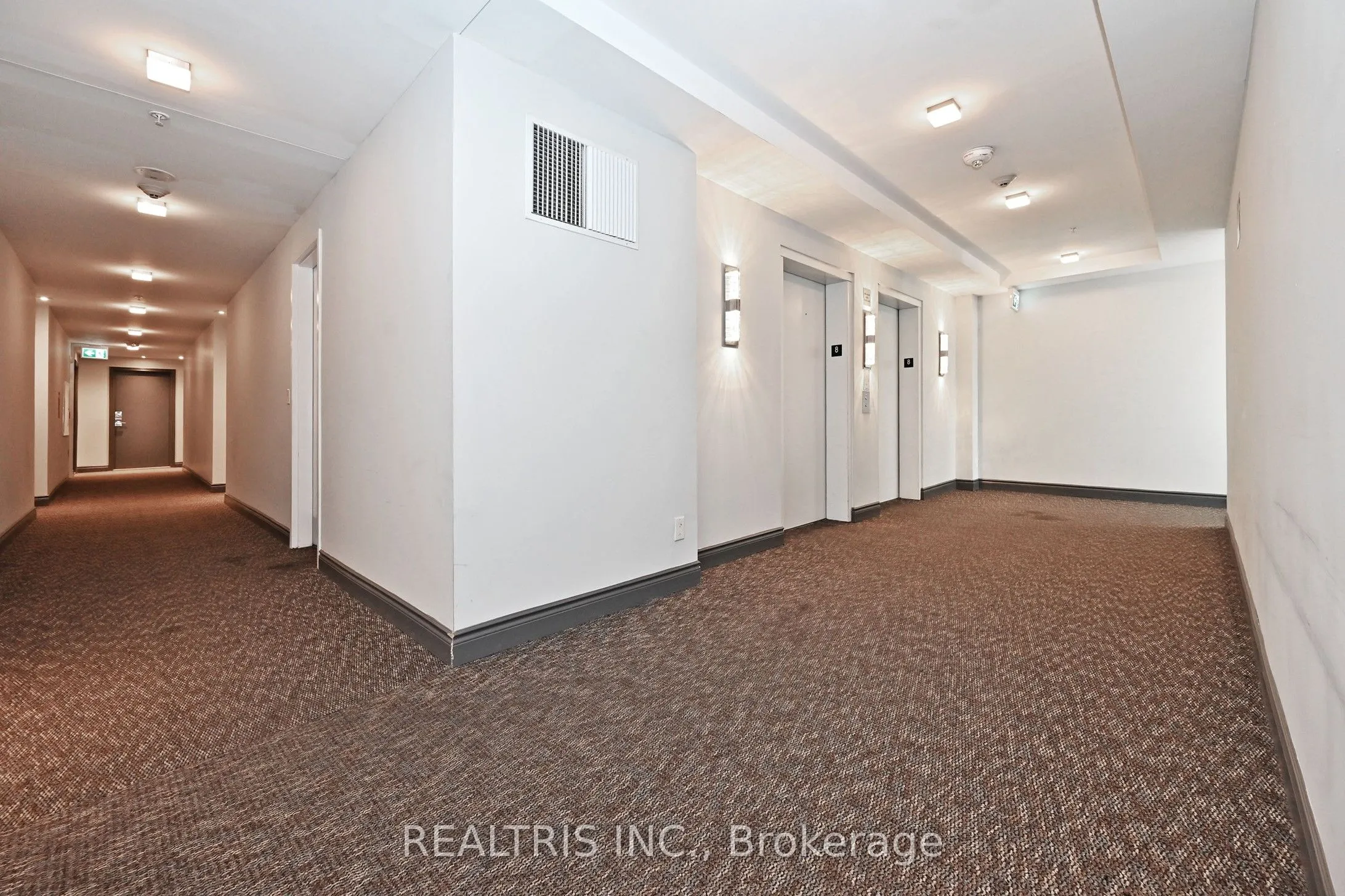 11611 Yonge Street #809