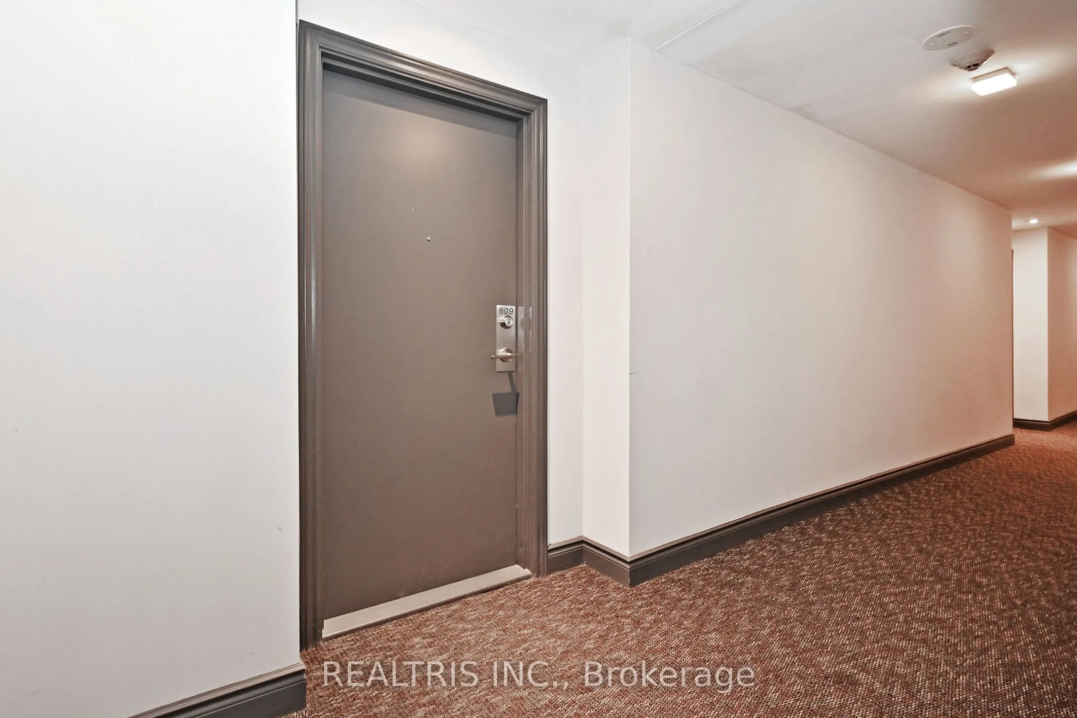 11611 Yonge Street #809