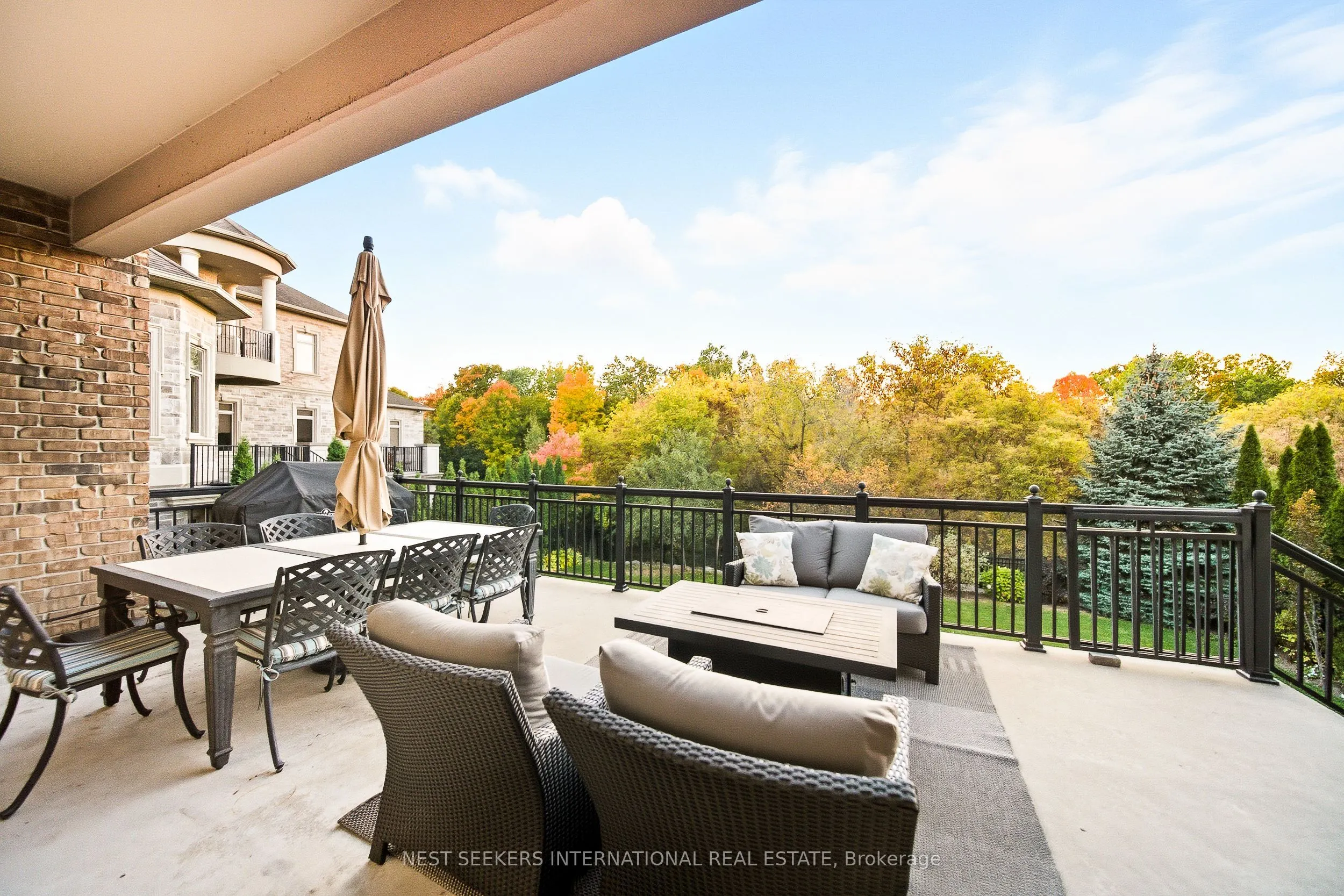 79 Grandvista Crescent