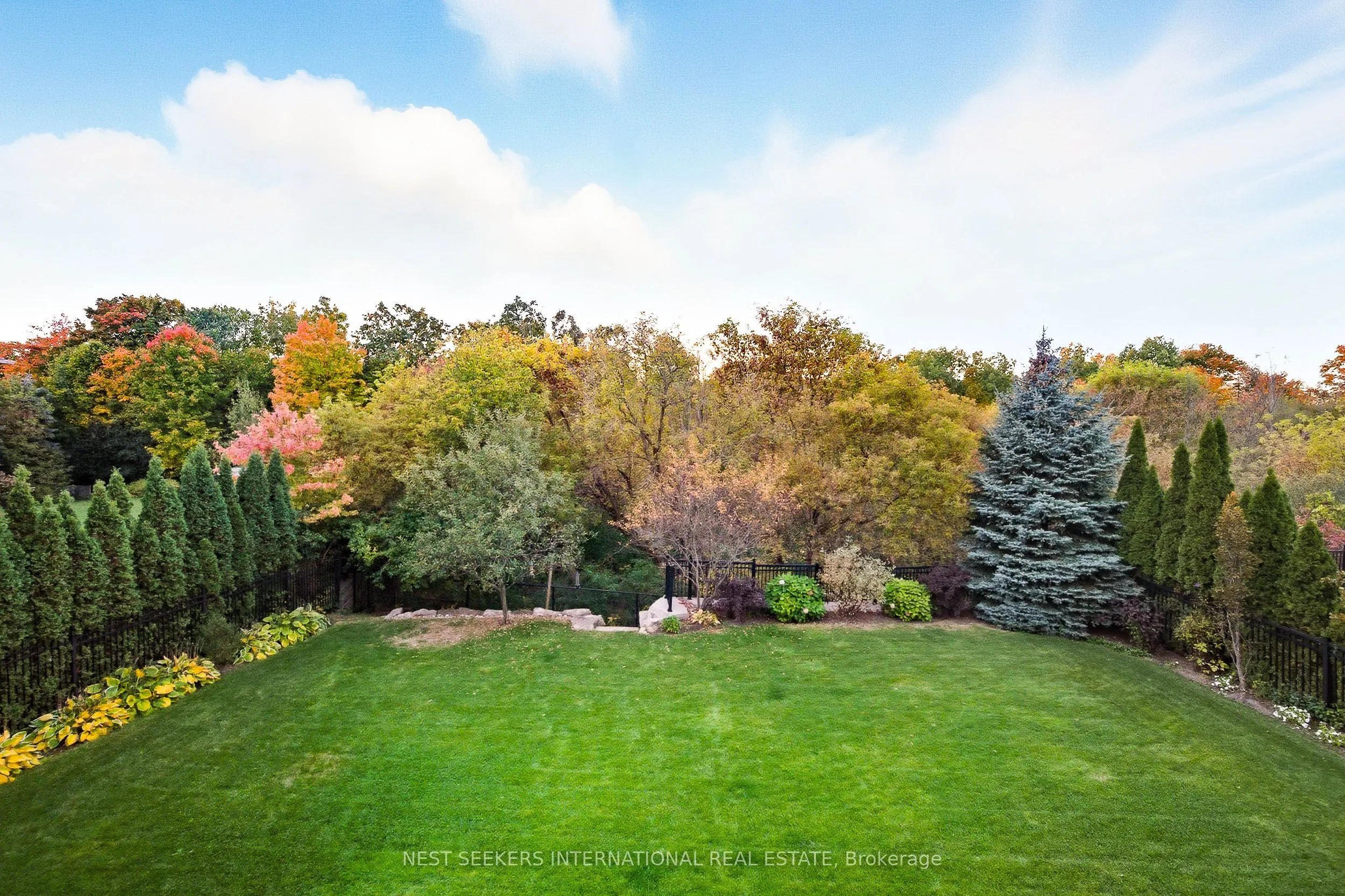79 Grandvista Crescent