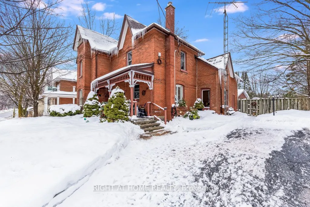 220 Barrie Street
