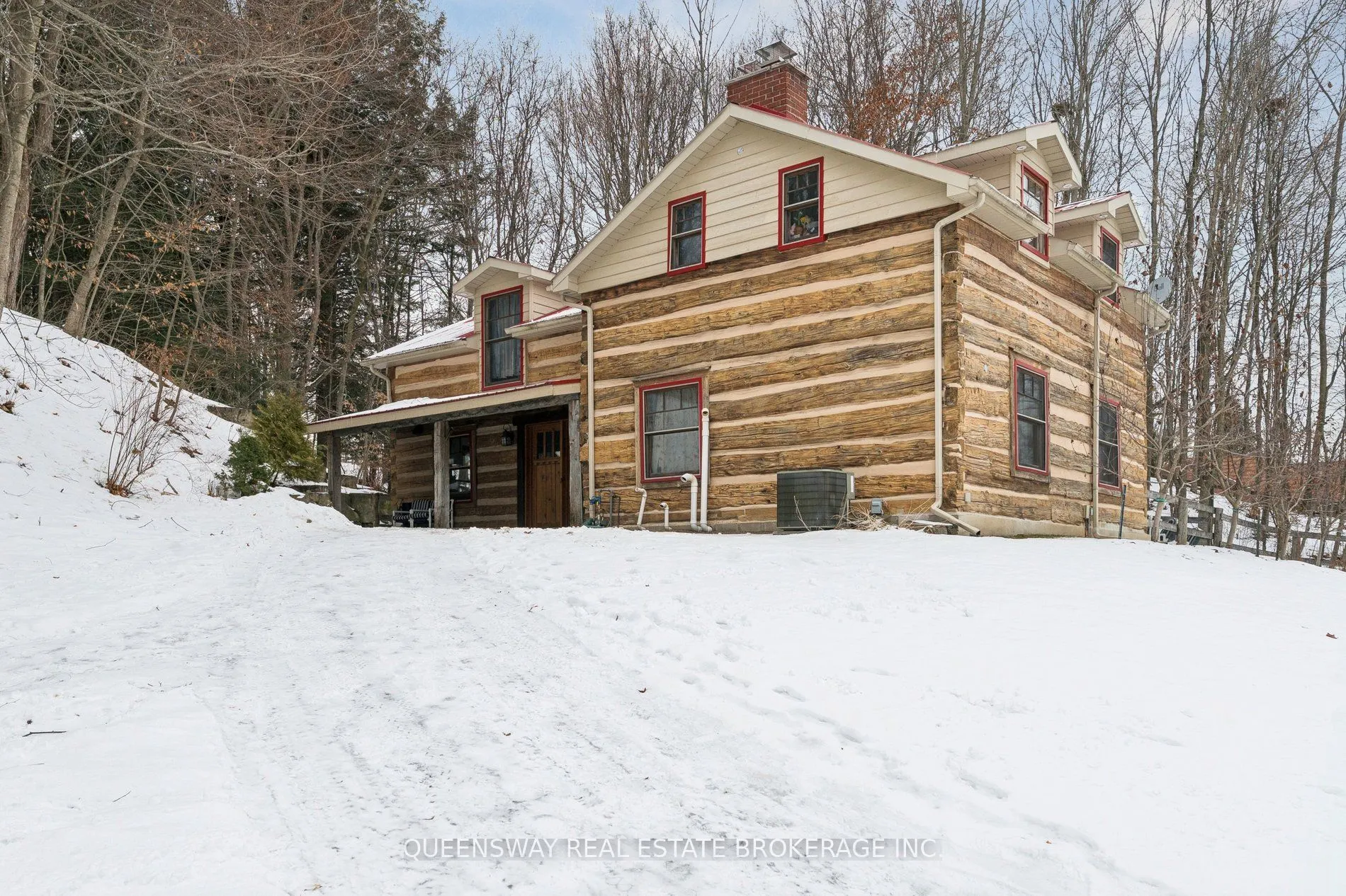 8388 Fifth Side Road