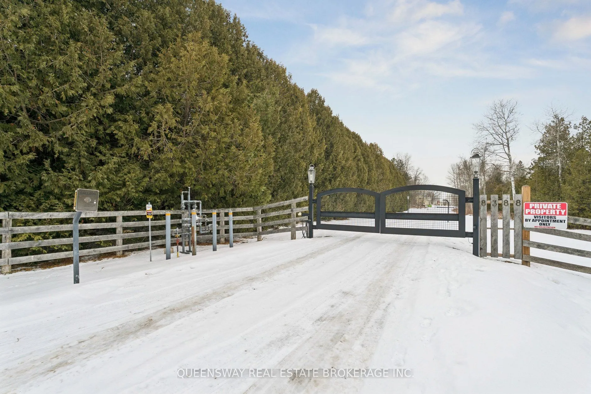 8388 Fifth Side Road