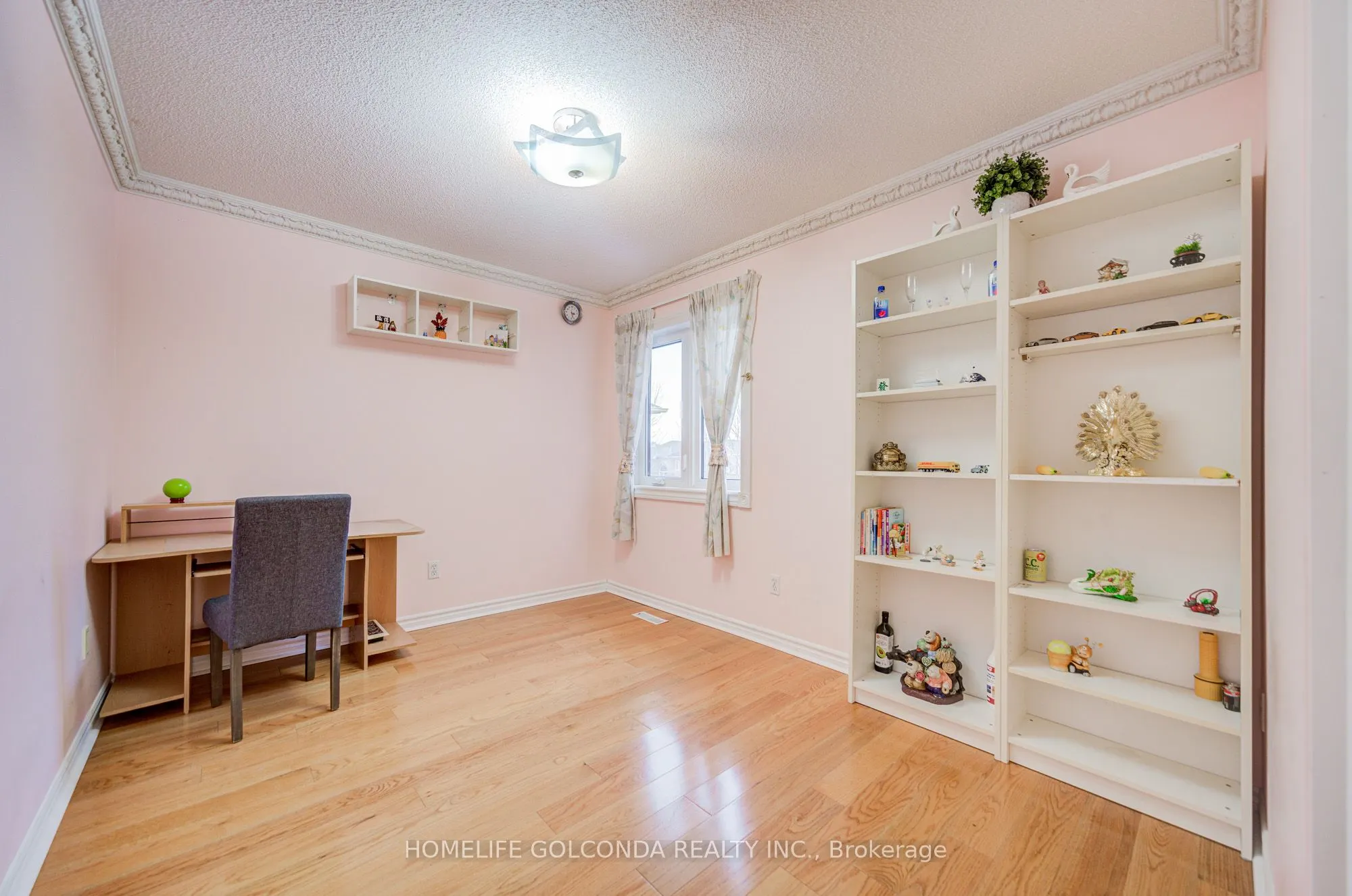 25 Eastpine Drive