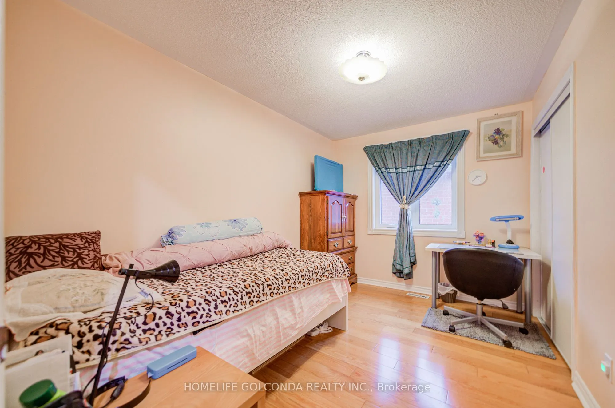 25 Eastpine Drive