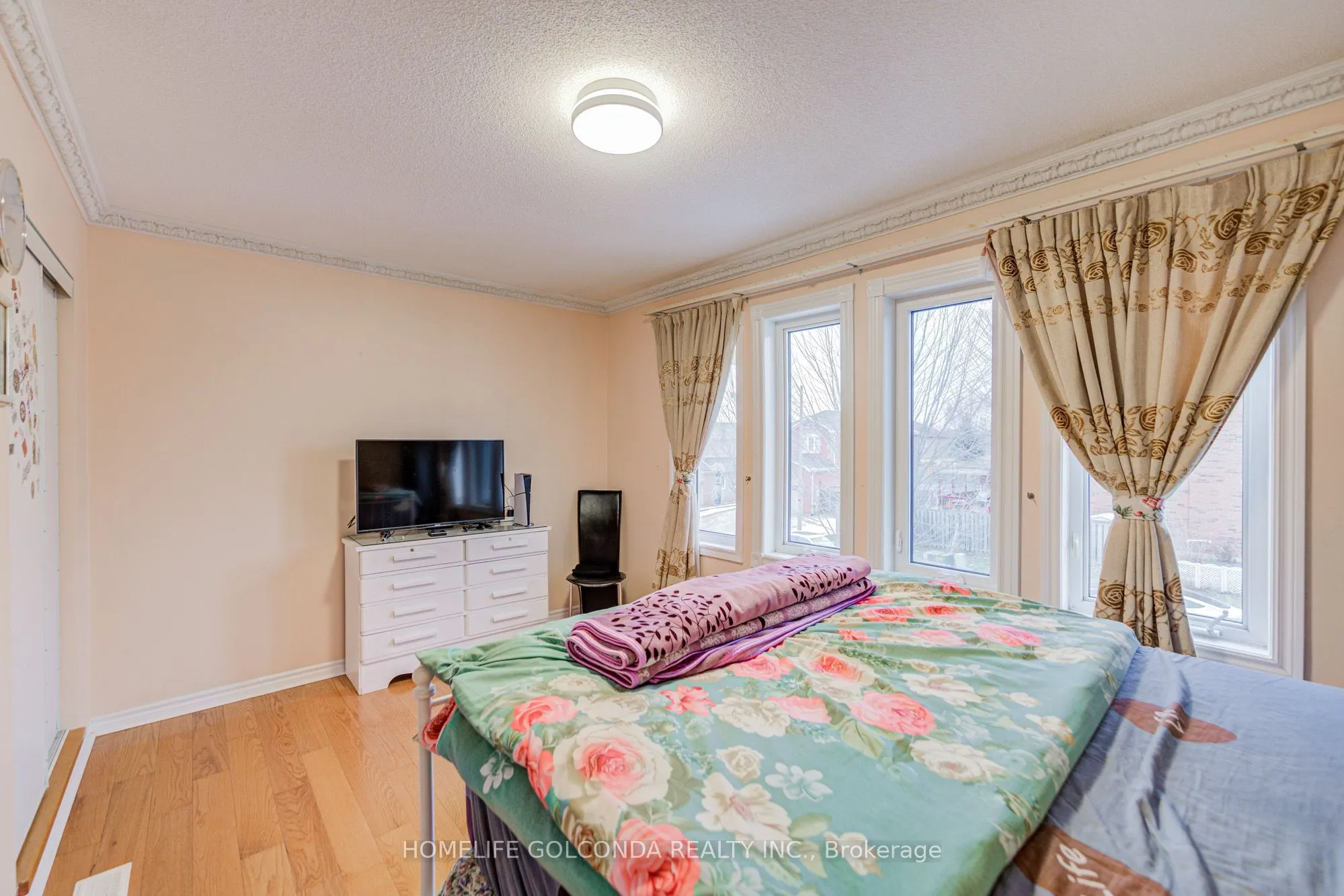 25 Eastpine Drive