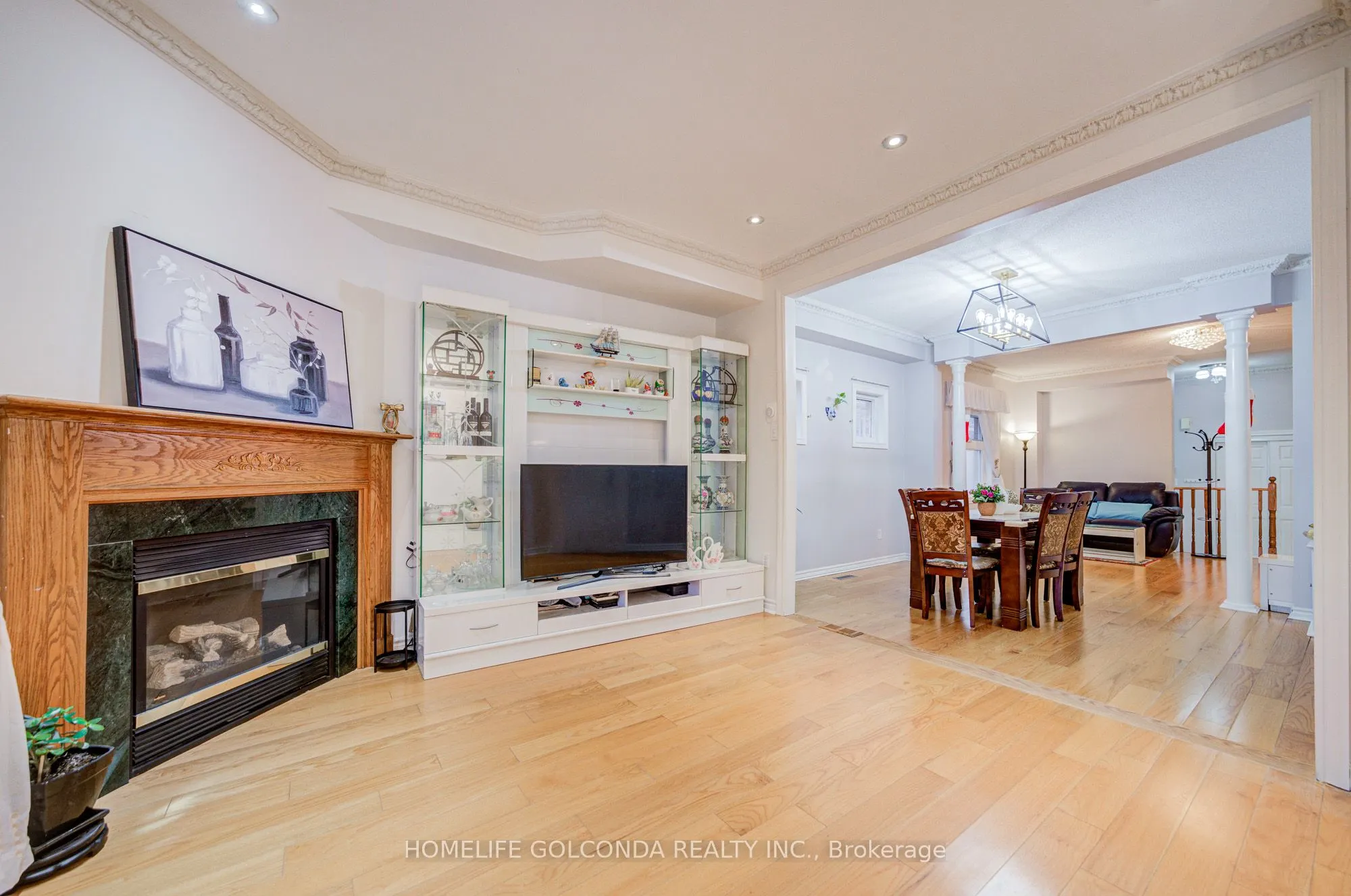 25 Eastpine Drive