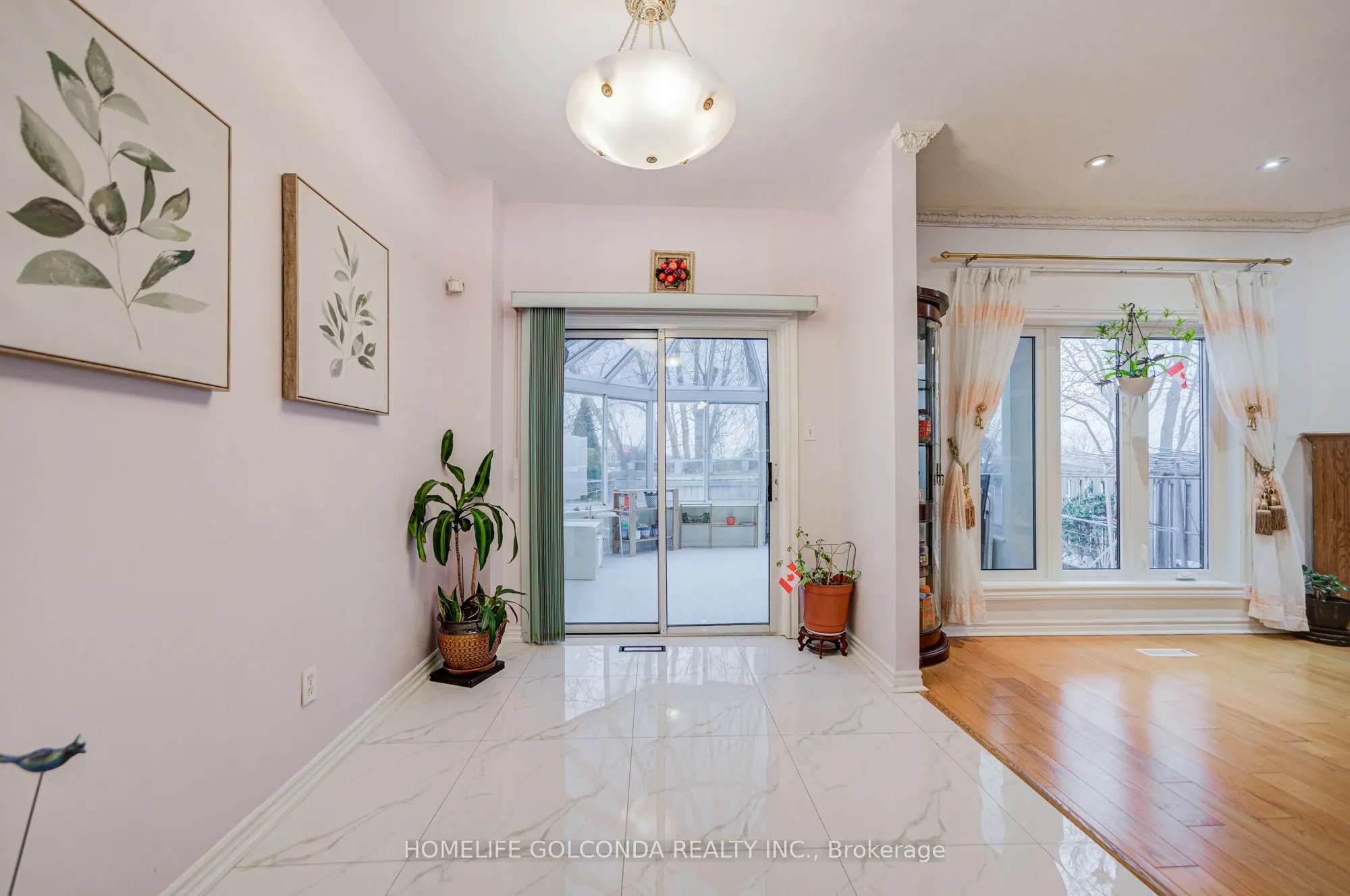 25 Eastpine Drive