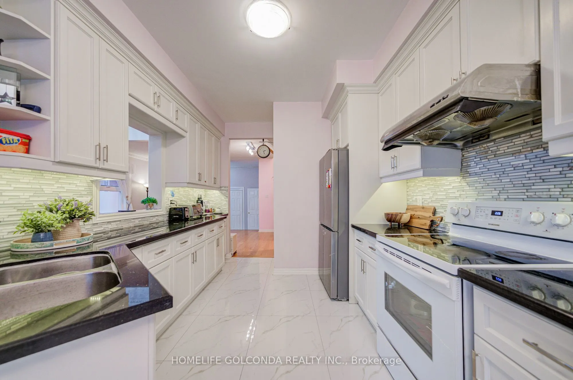 25 Eastpine Drive