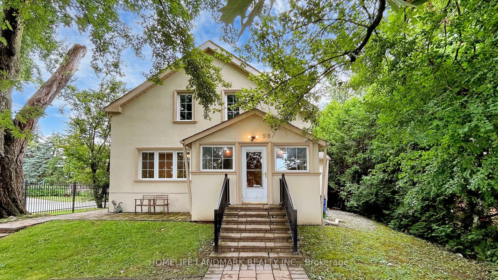 98 Glen Cameron Road