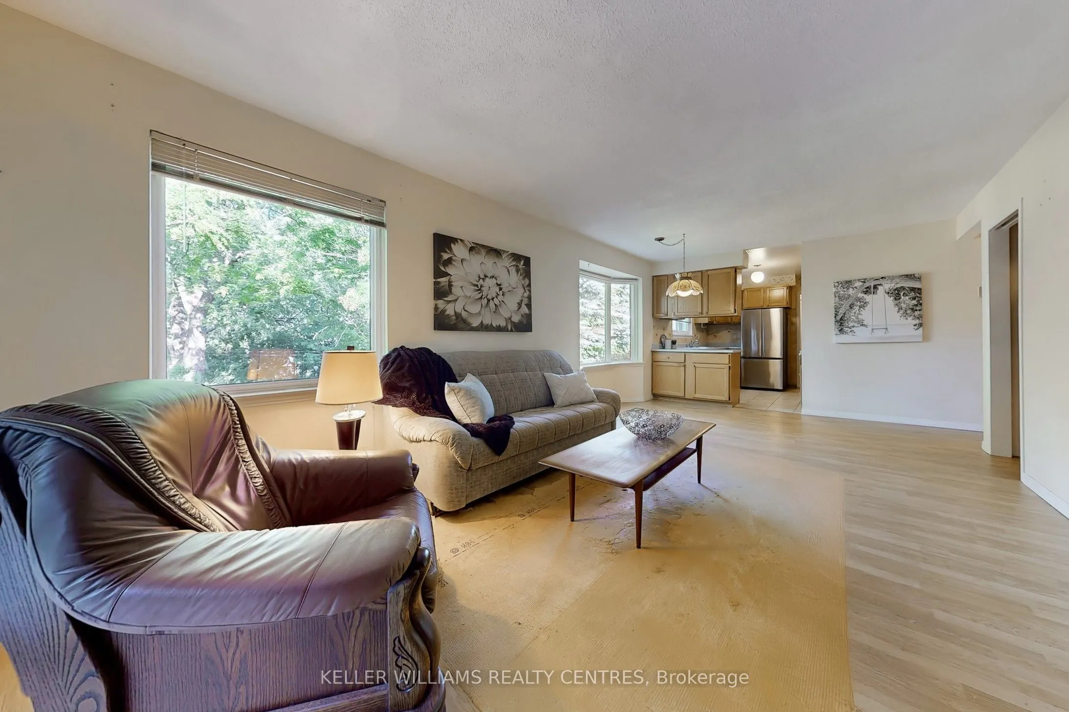 27 Hawthorne Lane