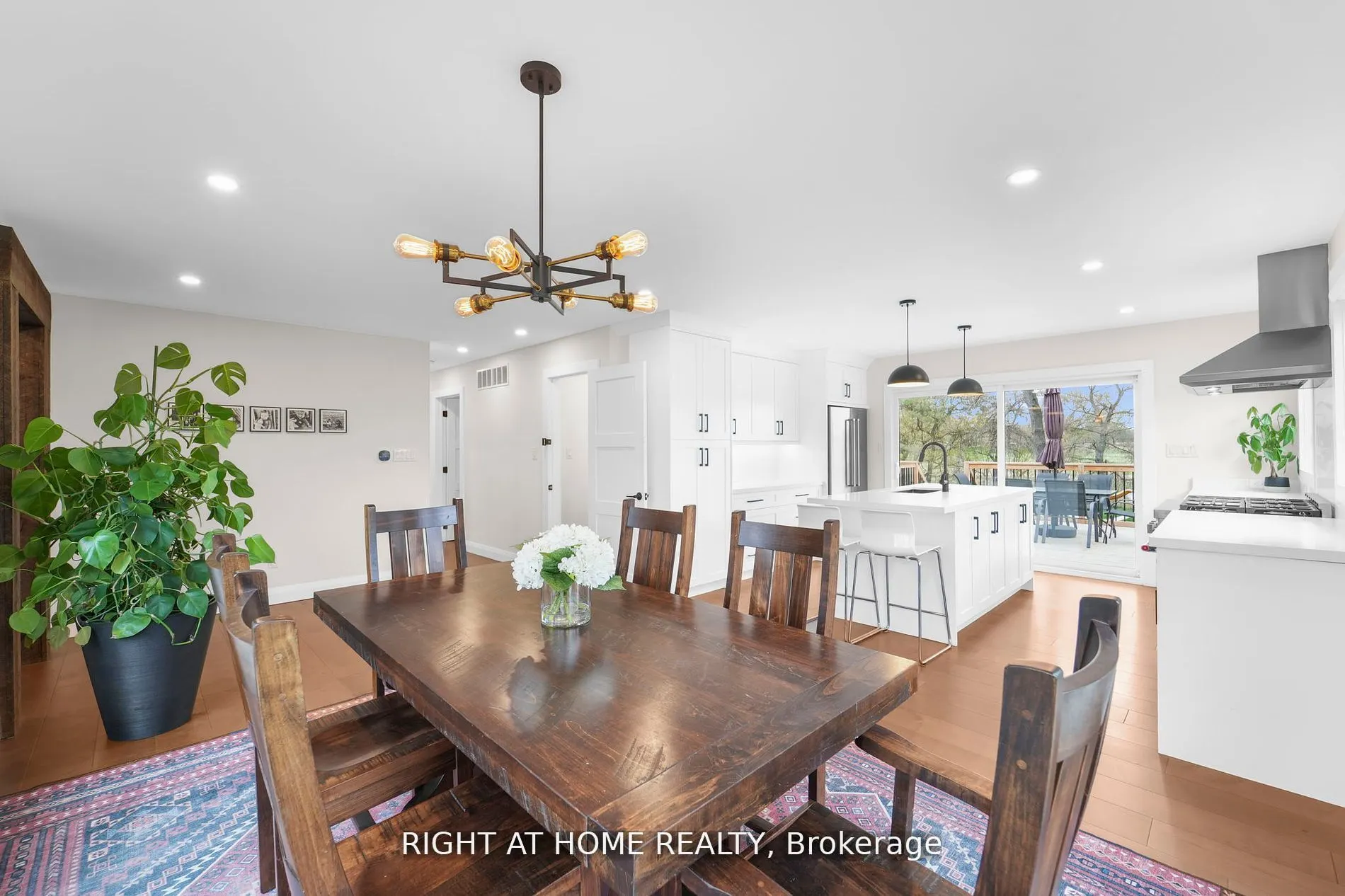17083 Warden Avenue