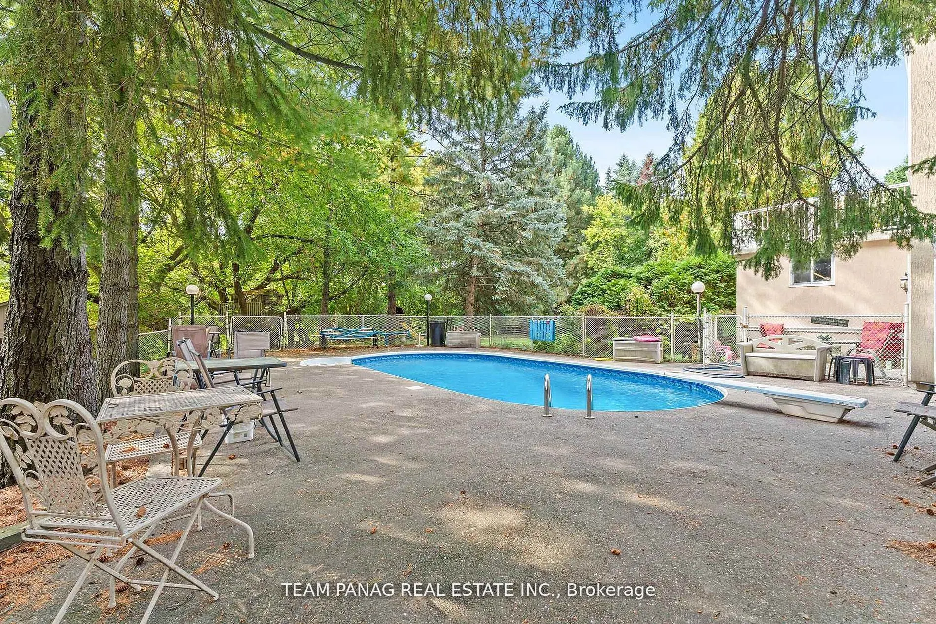 179 Ellis Avenue