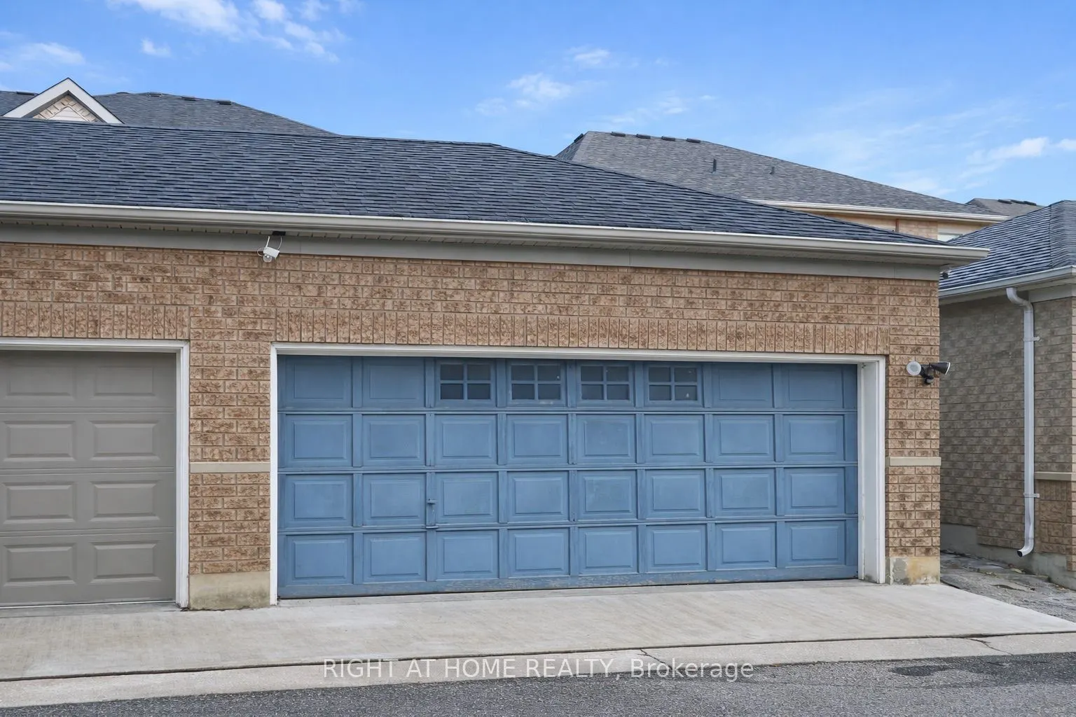 4 Forest Run Boulevard