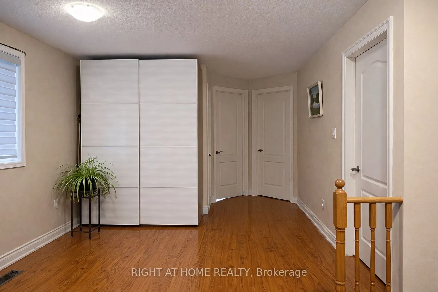4 Forest Run Boulevard