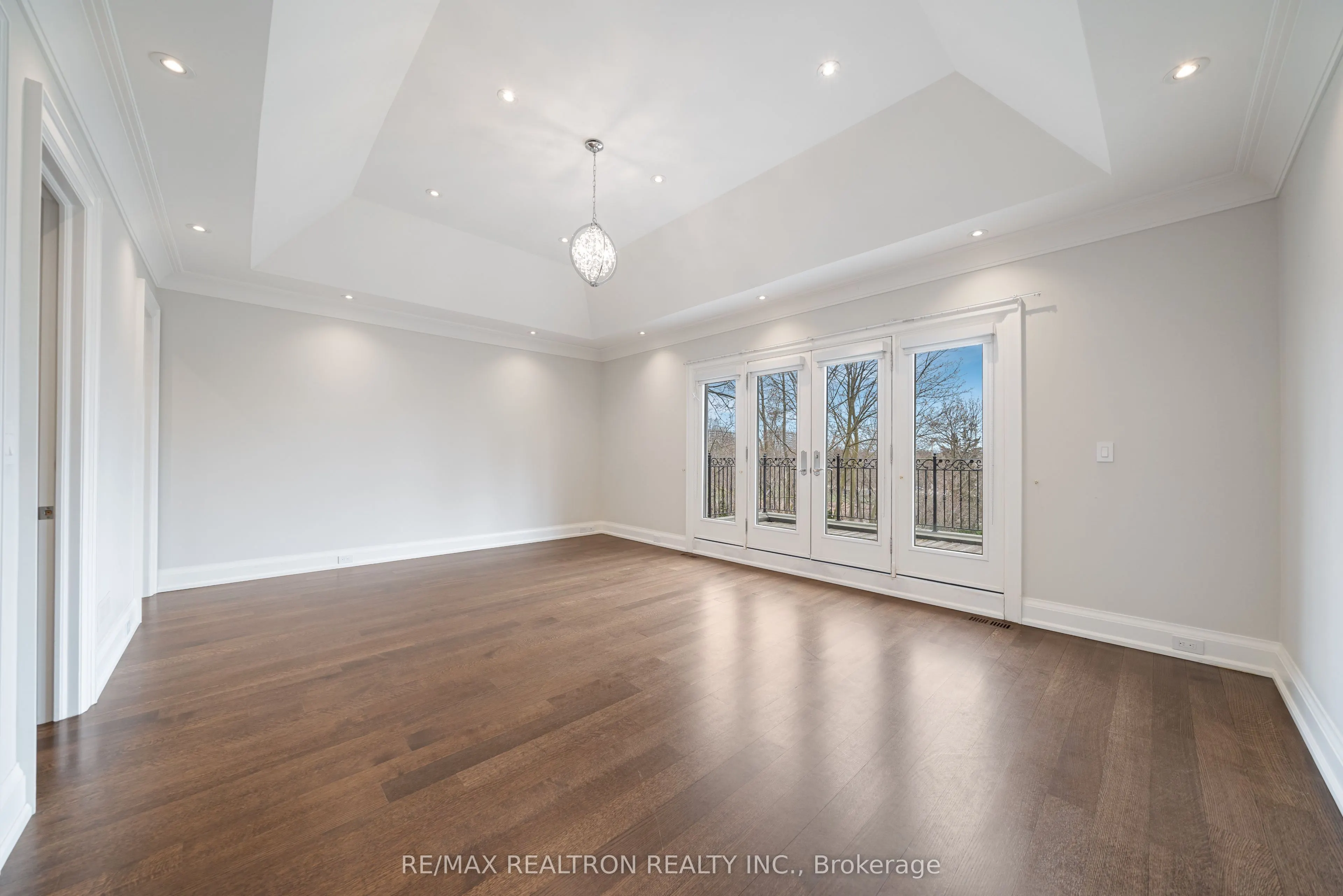 9 Thornbank Road